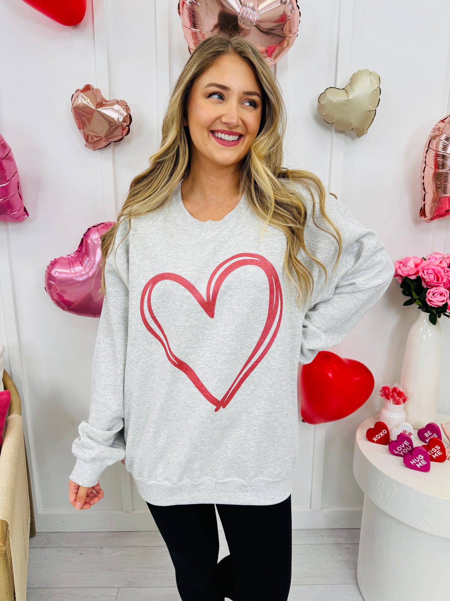 Red Metallic Heart Graphic Crewneck Sweatshirt