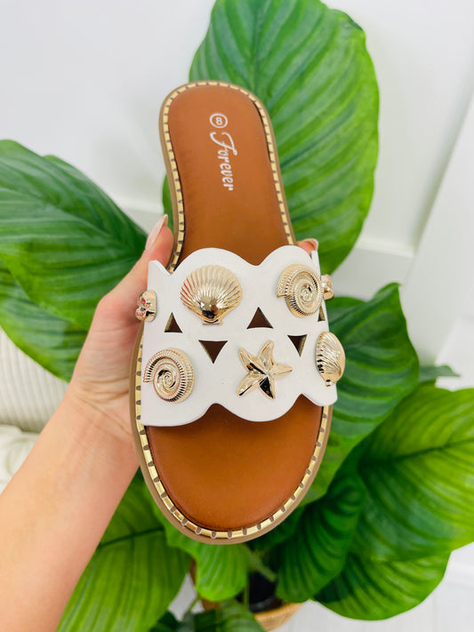 Shell Yeah Baby Sandals In White