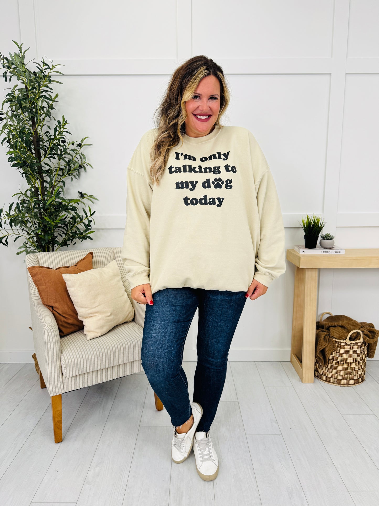 Only Talking To My Dog Graphic Crewneck Sweatshirt