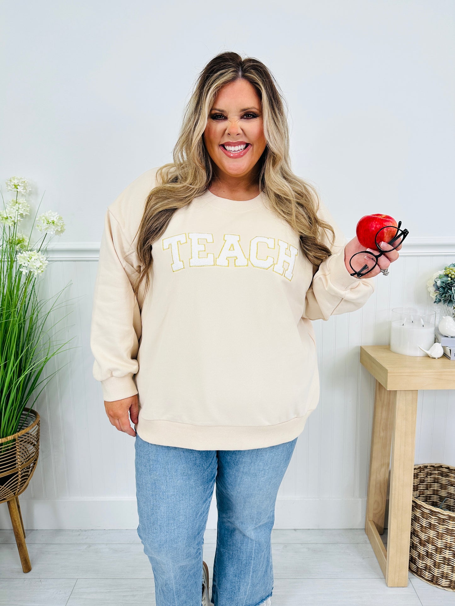 Teach MOCO Exclusive Crewneck In Taupe