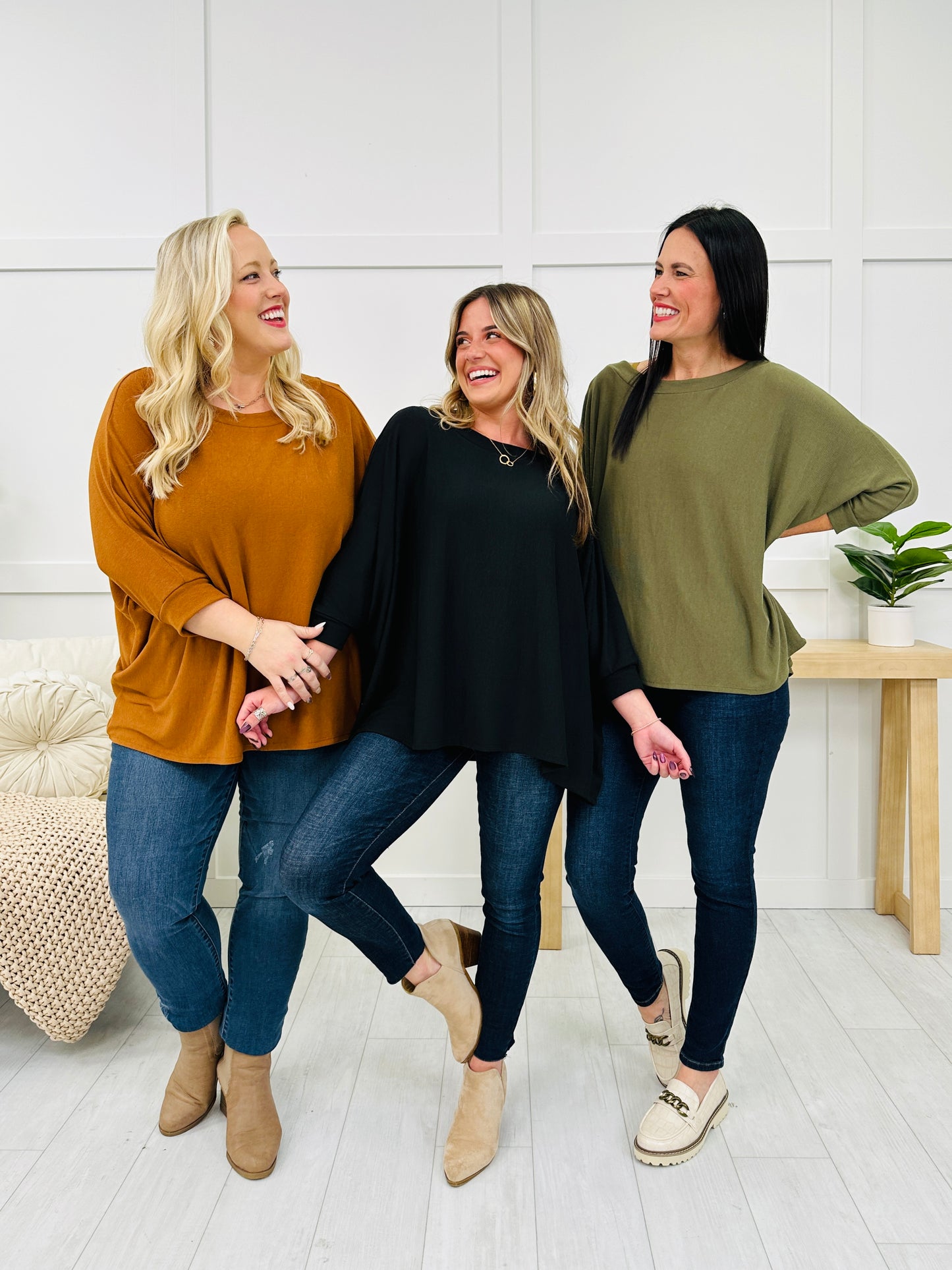 REG/CURVY Hello, Autumn Top-- Multiple Colors!