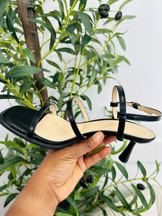 Timeless Trend Heels in Black