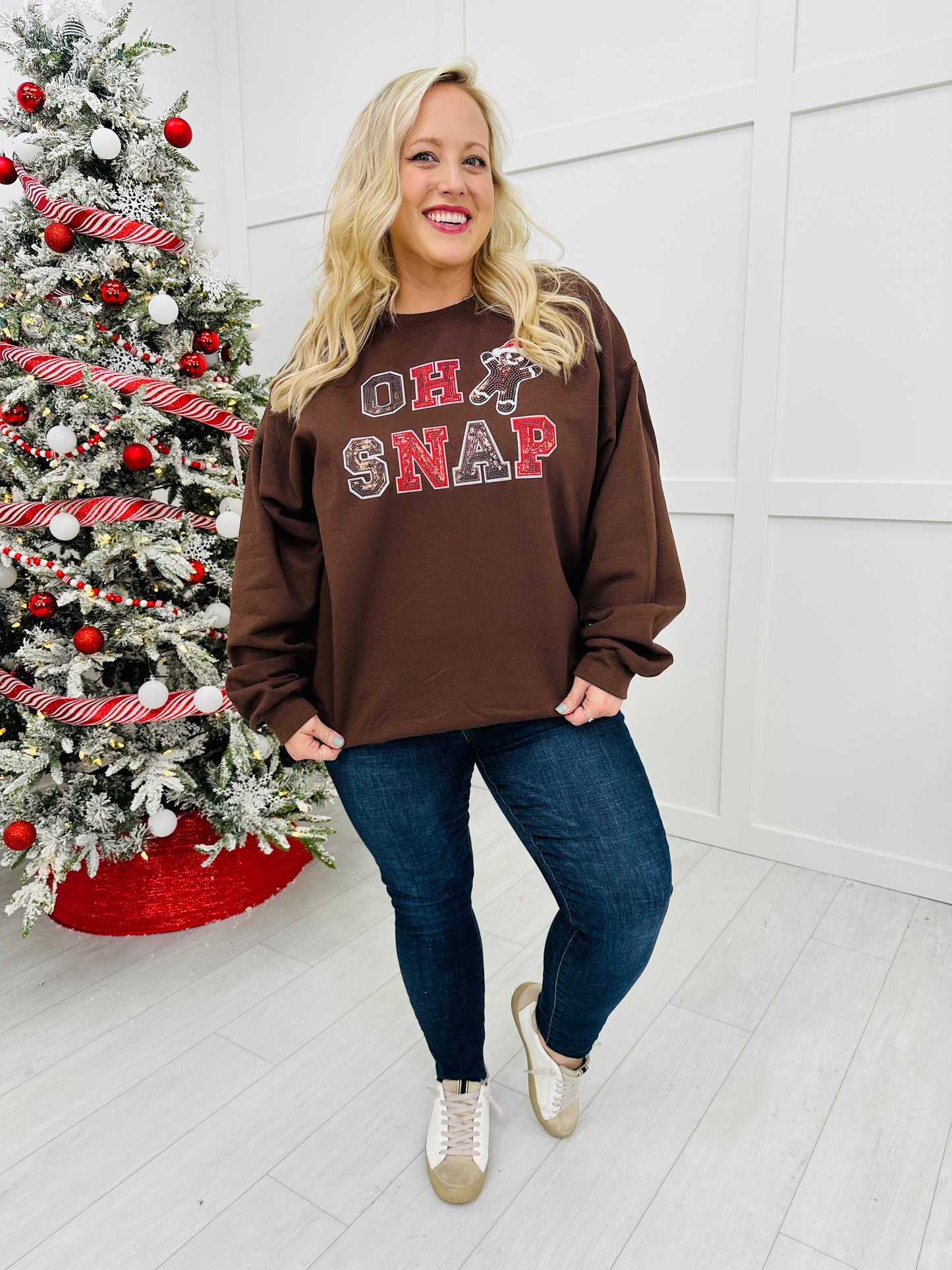 REG/CURVY Gingerbread Snap Attack Graphic Sweatshirt