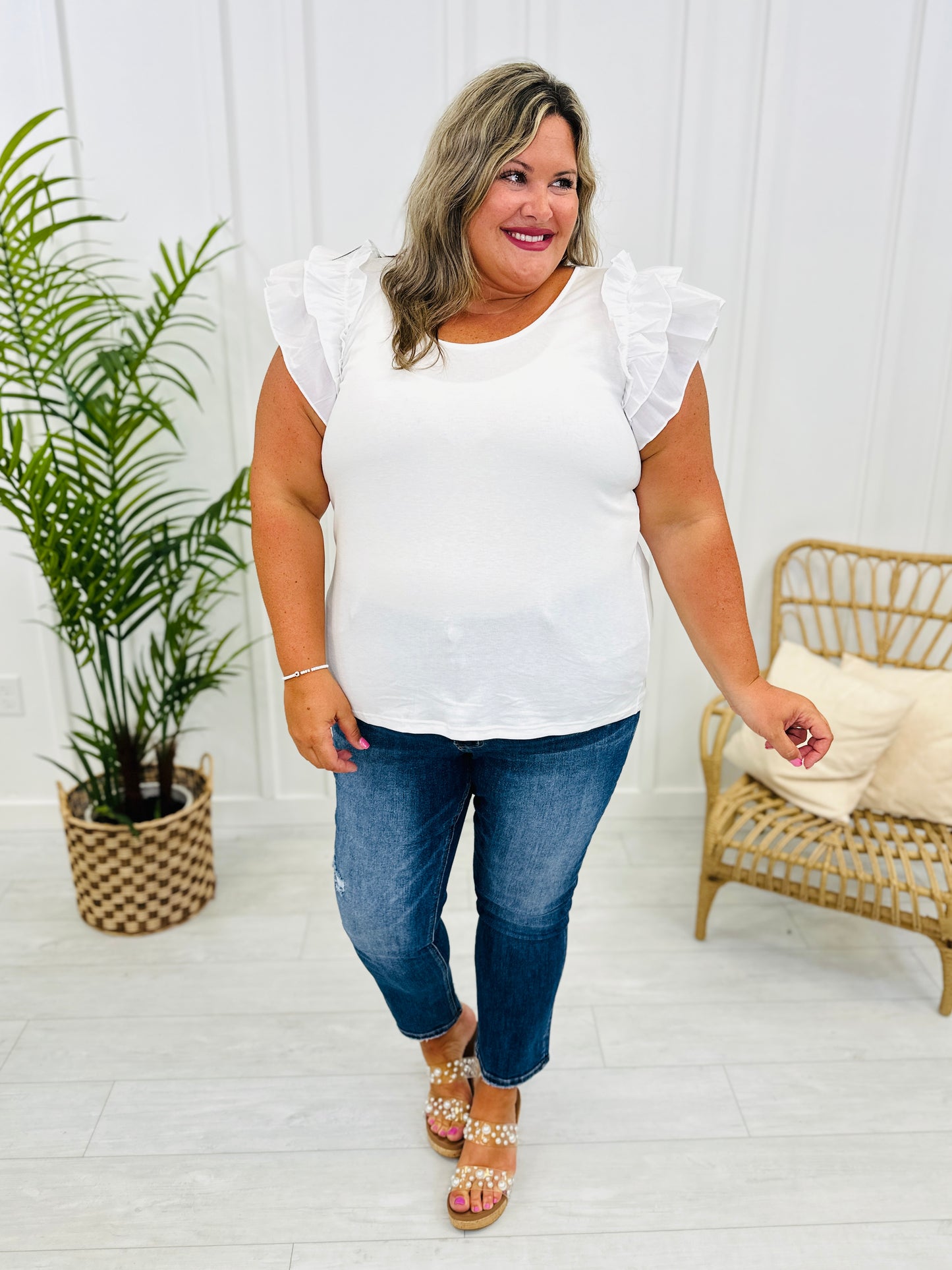REG/CURVY Invested In You Top
