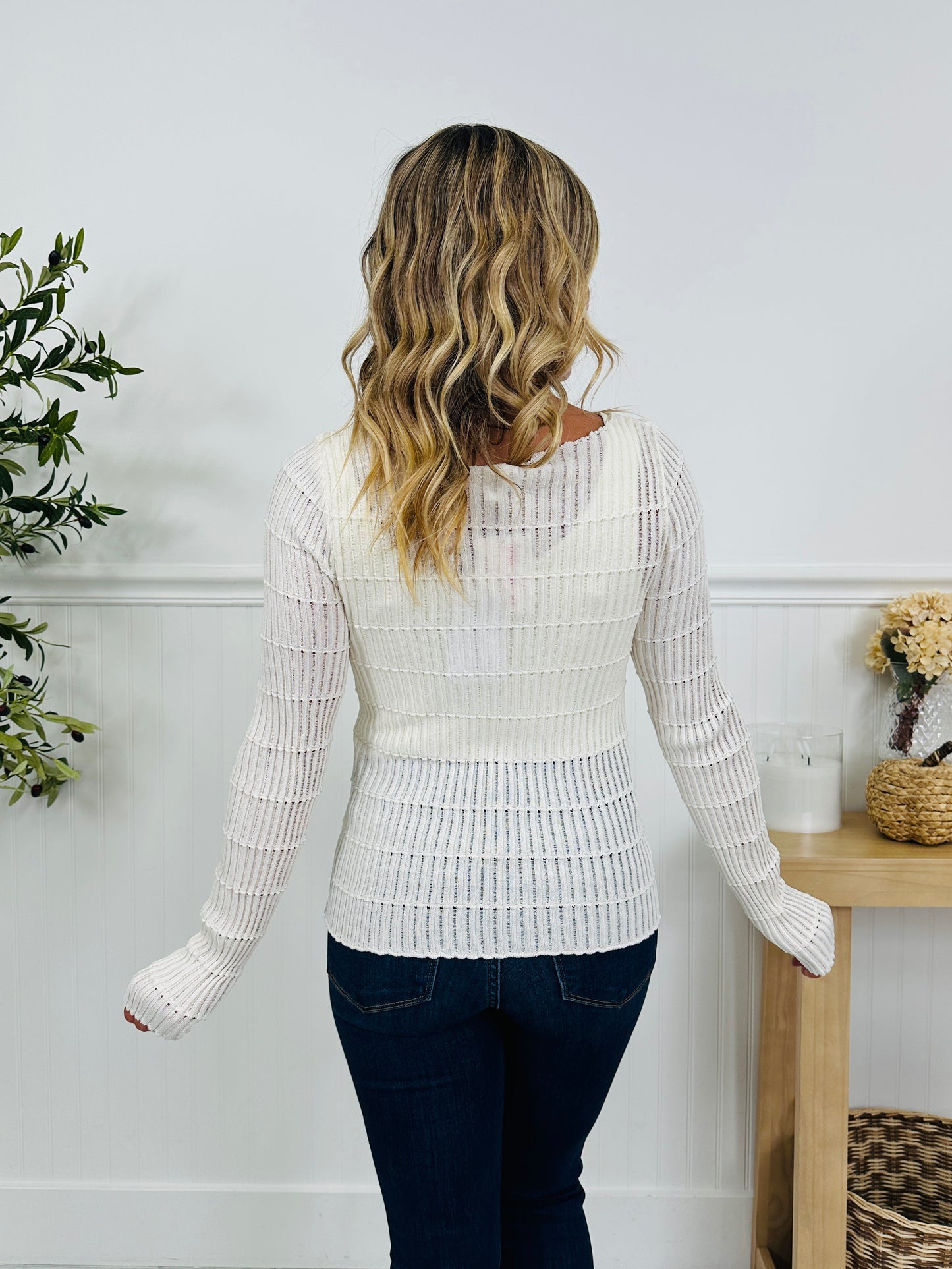 Timeless Beauty Top In White