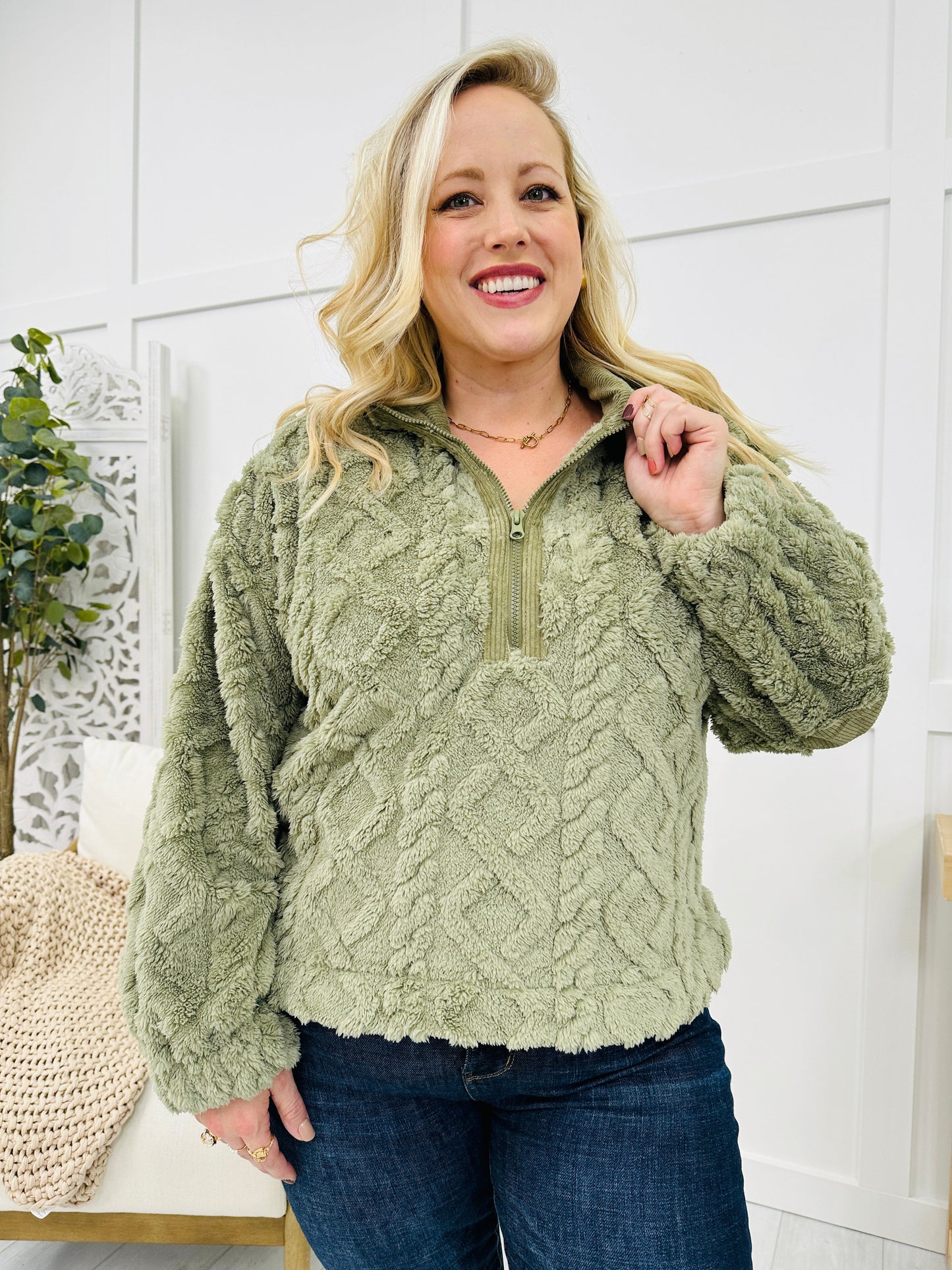 REG/CURVY Fuzzy Hug Pullover- Multiple Colors!