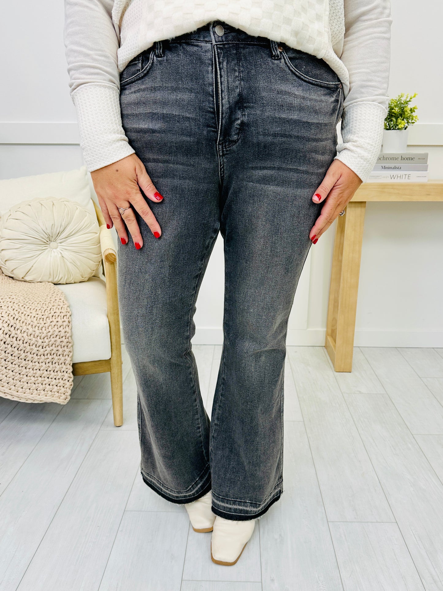 Judy Blue Midnight Moves Tummy Control Flare Jeans