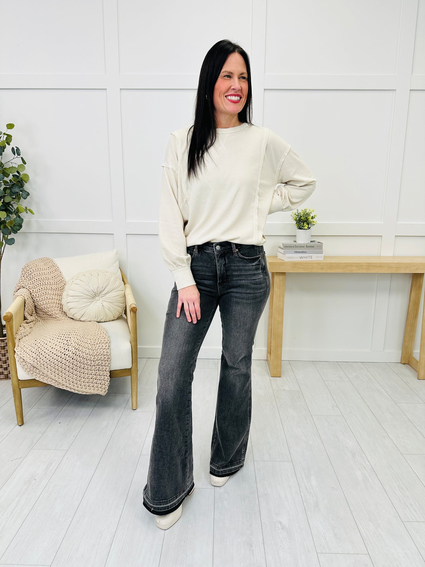 Judy Blue Midnight Moves Tummy Control Flare Jeans