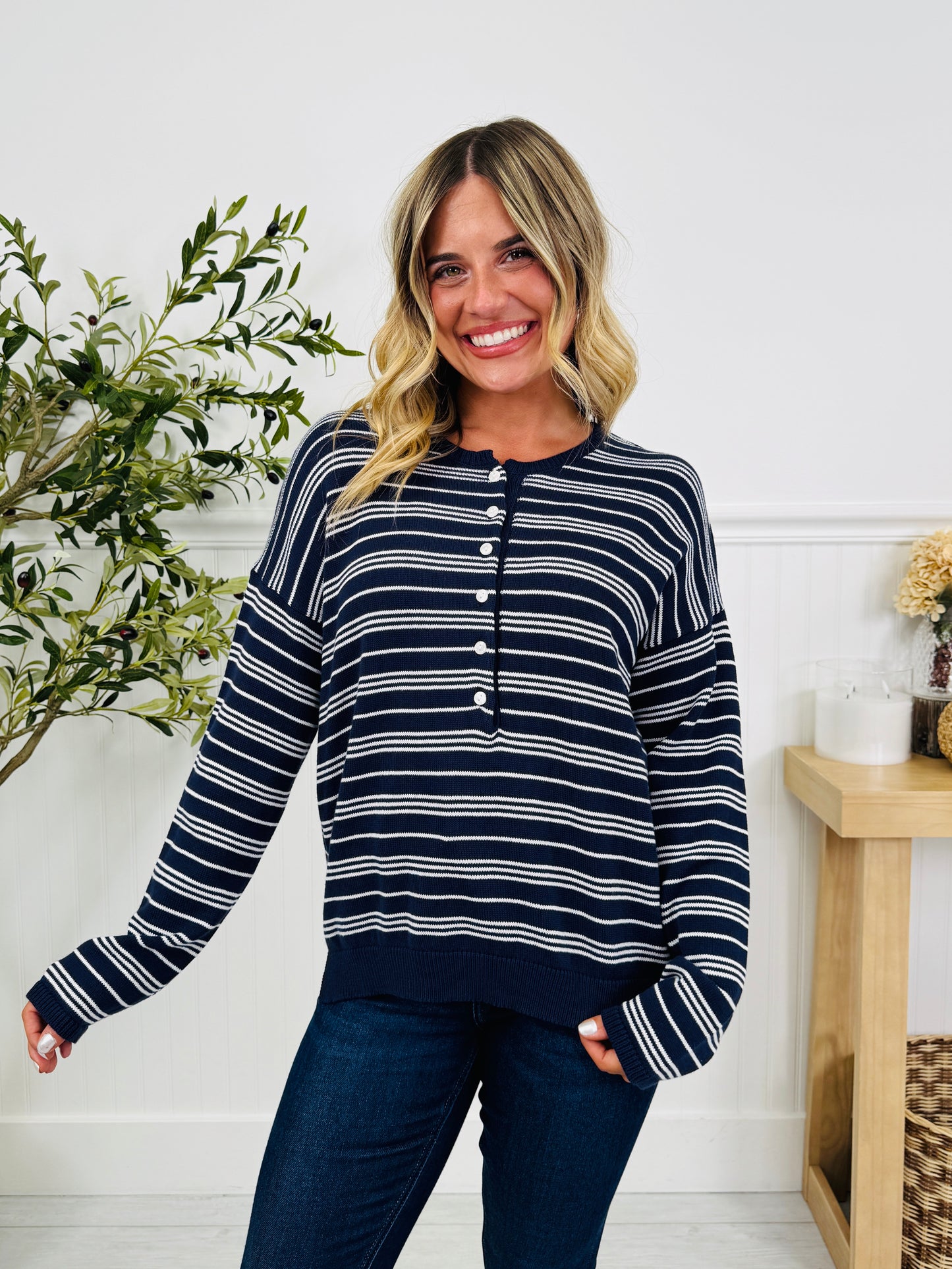 Fine Line Top In Navy