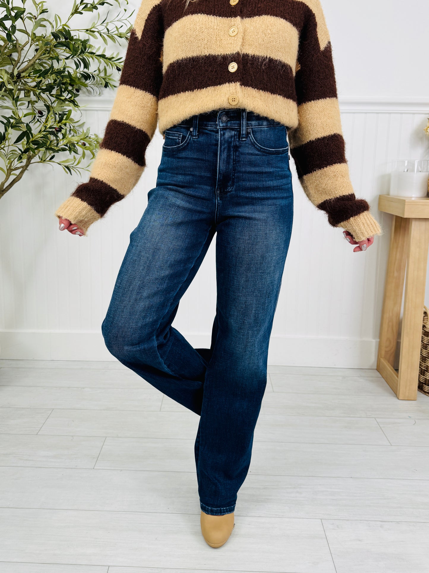 Judy Blue Always A Classic Tummy Control Straight Jeans