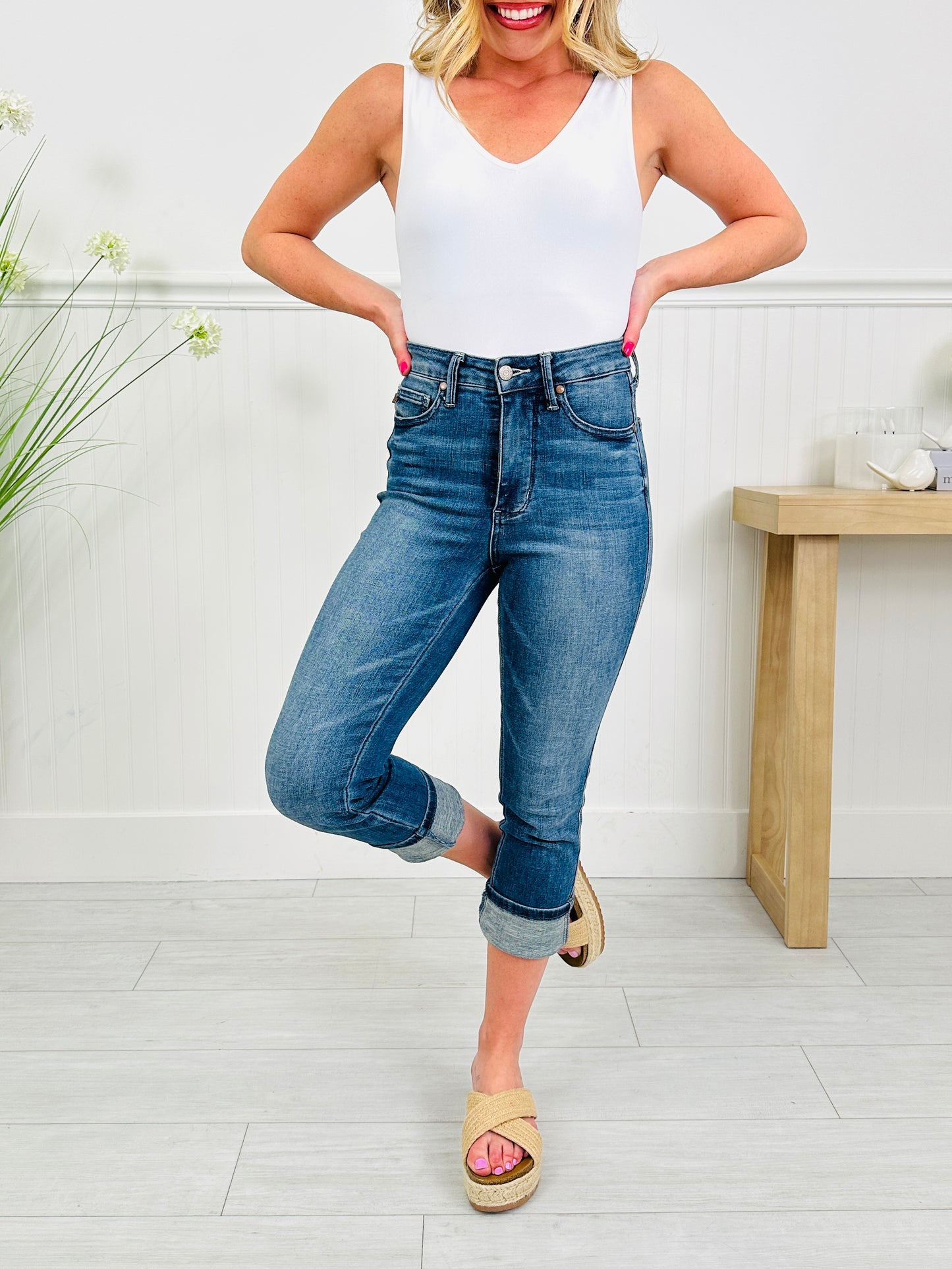 Judy Blue Glow Up Tummy Control and Butt Lifting Capris