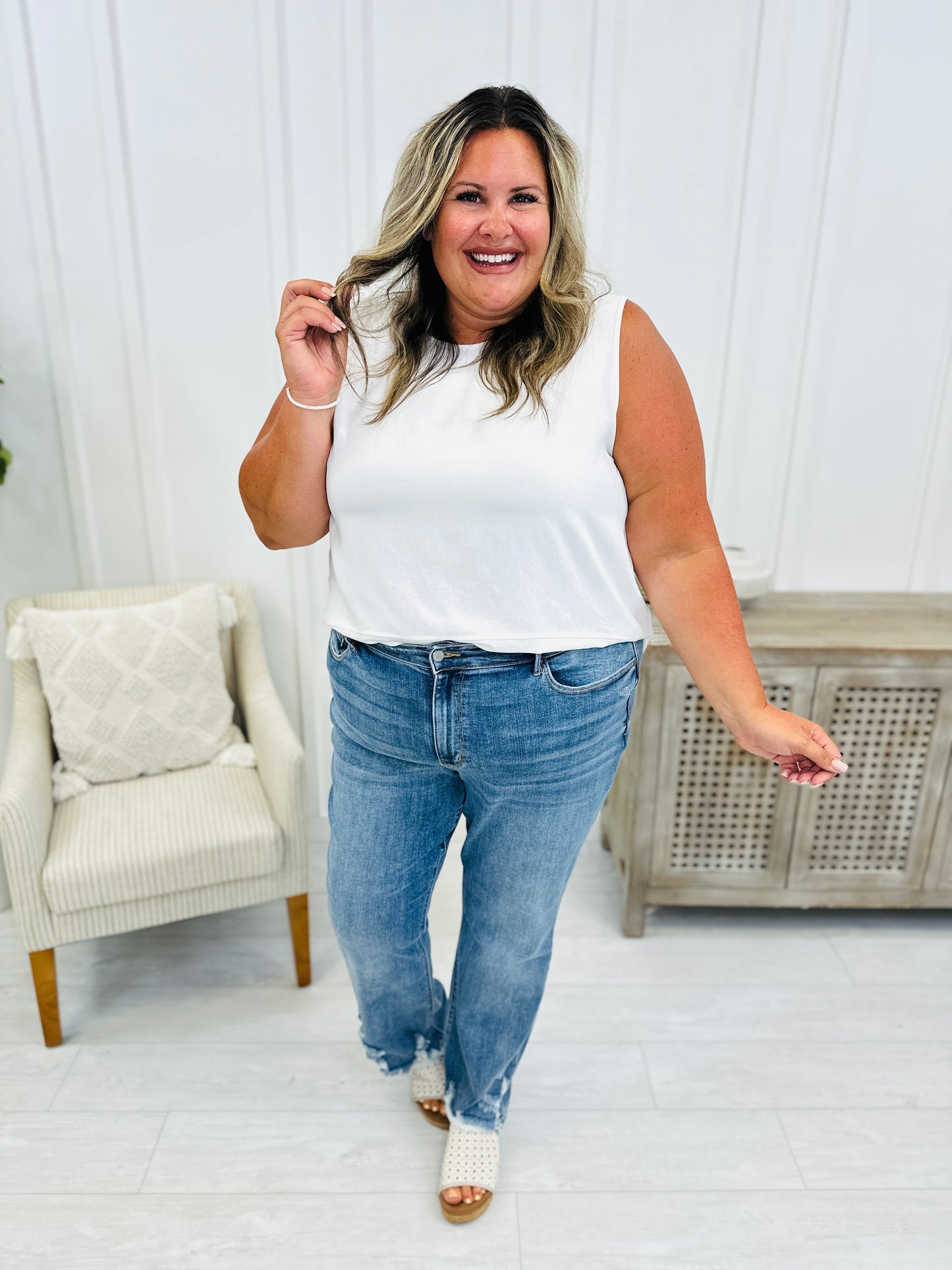 Judy Blue Straight to You Straight Leg Jeans in Reg/Curvy