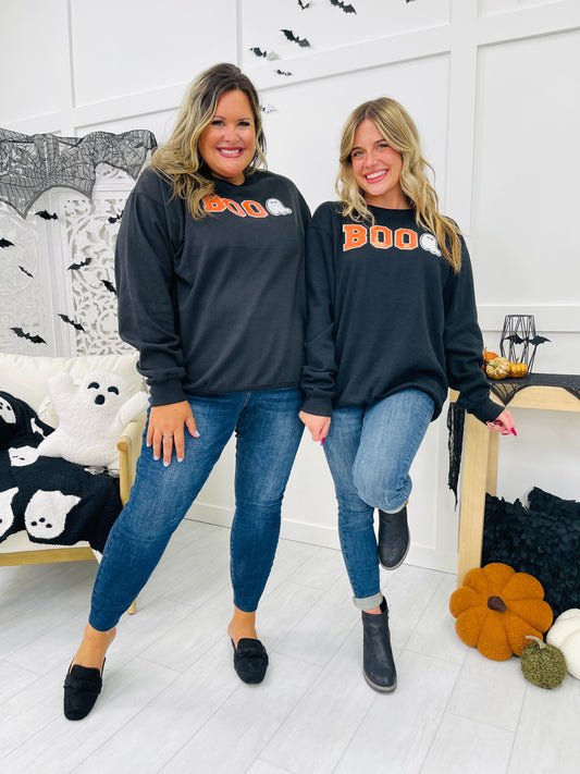 REG/CURVY Ghostly Sequin Boo Graphic Sweatshirt