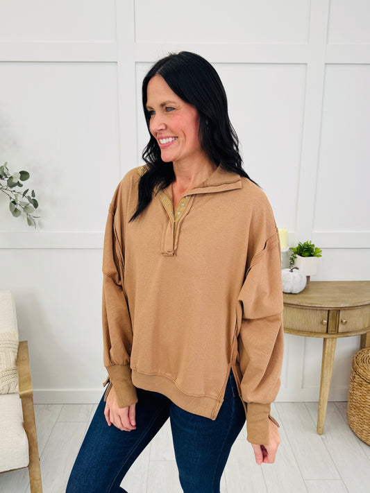 Living For The Weekend Pullover in Mocha