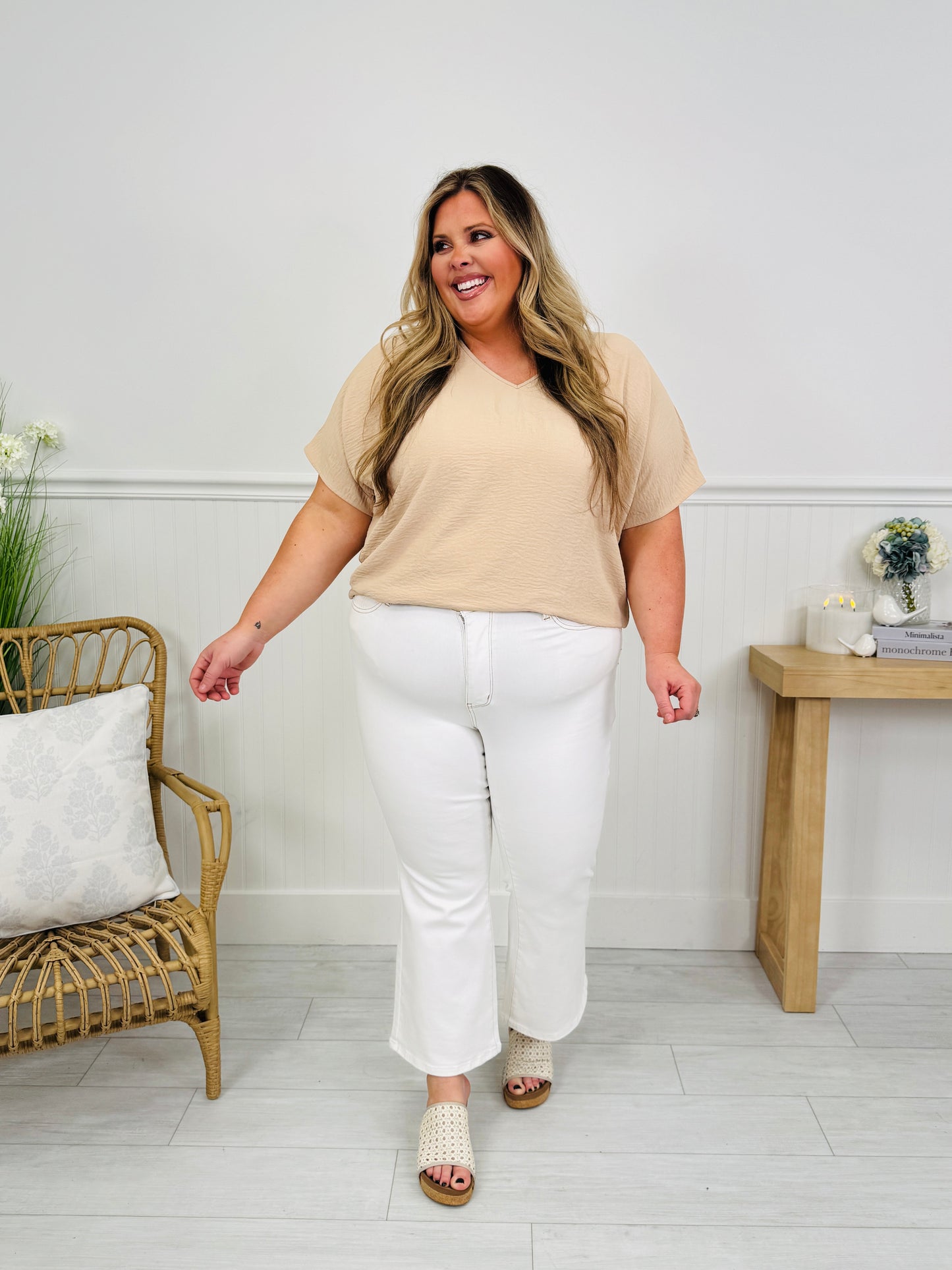 Judy Blue White Wash Kick Flare Jeans