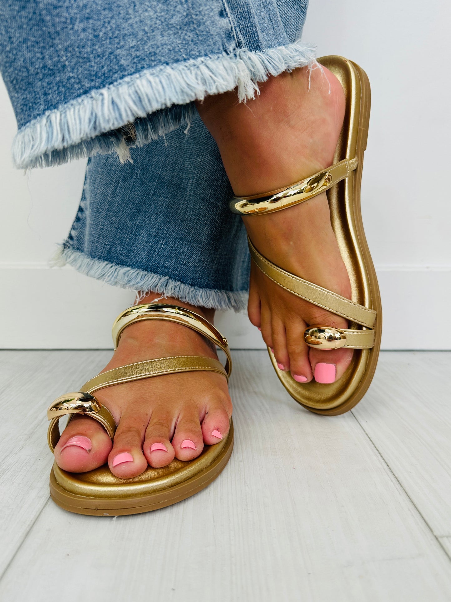 Sunset Society Sandals In Gold