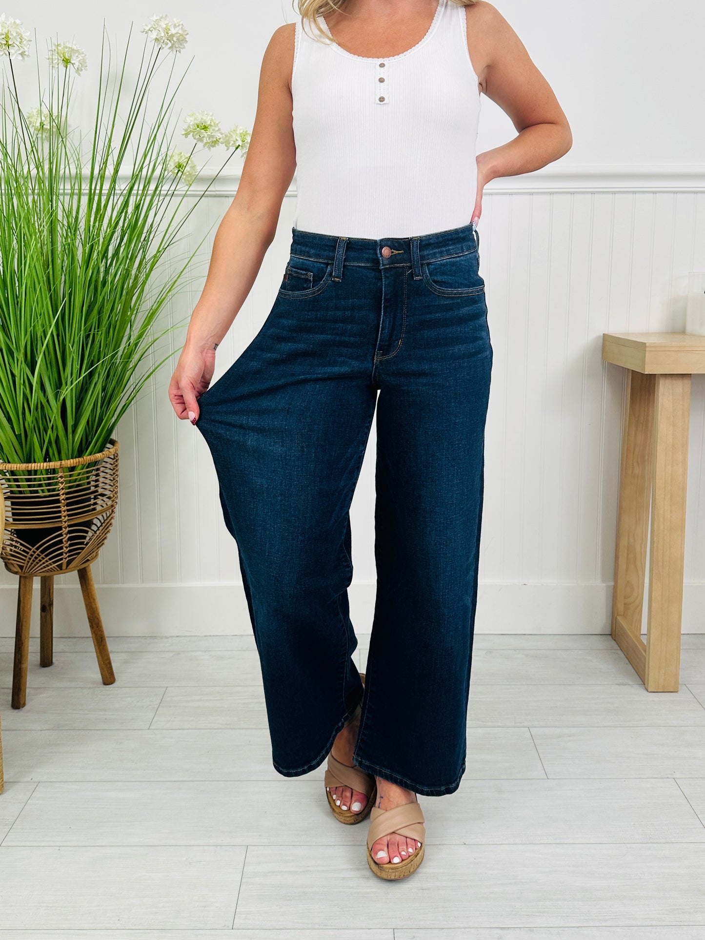 Judy Blue Ankles Out Ankle Jeans