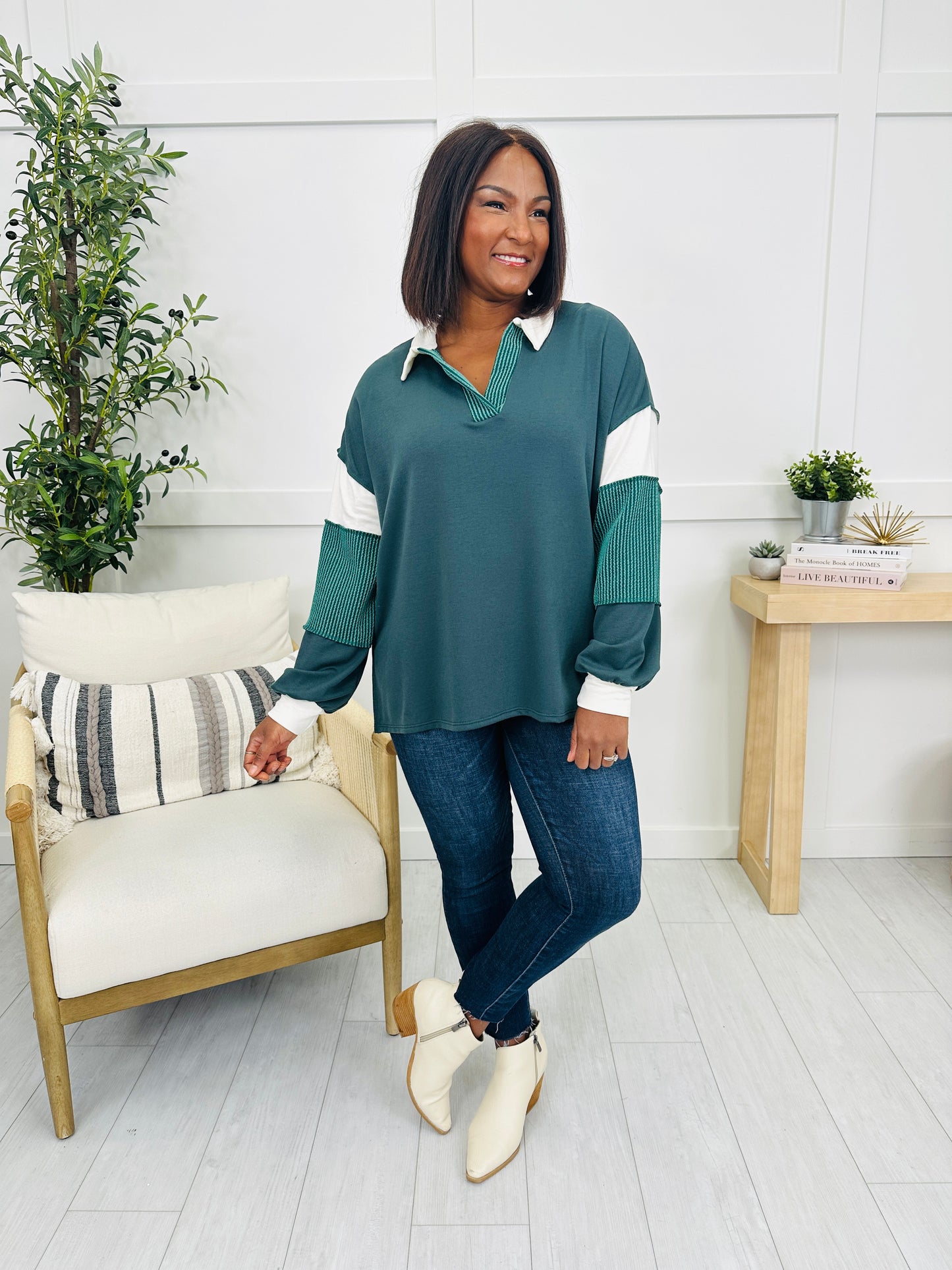 Signature Contrast Pullover in Hunter Green