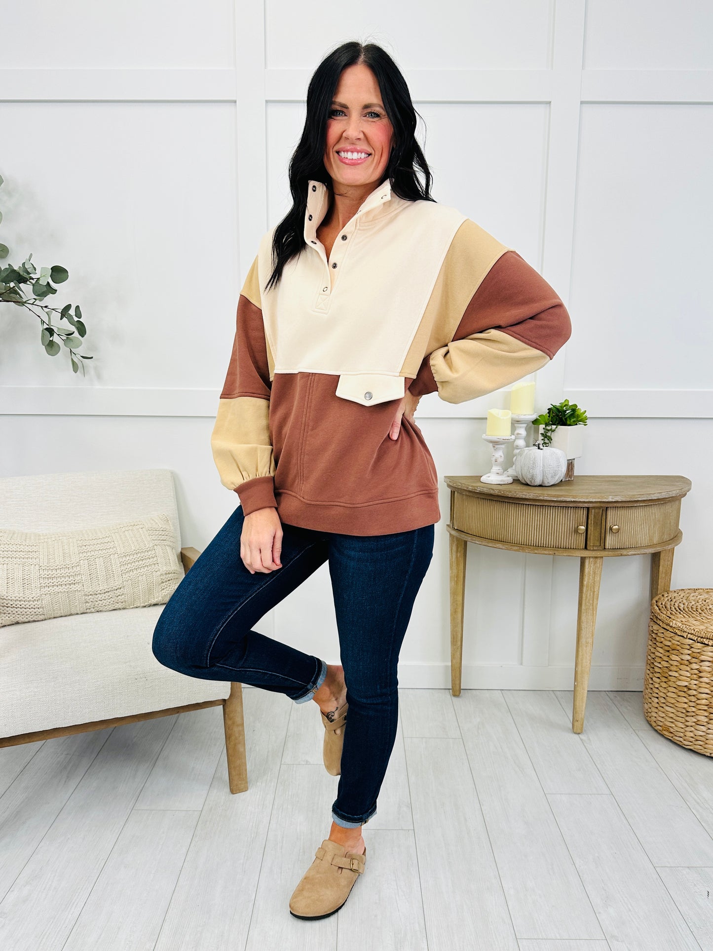 Cozy Contrast Pullover In Ecru