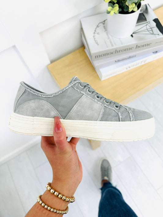 Runaway Rhythm Sneakers In Raindrop Grey