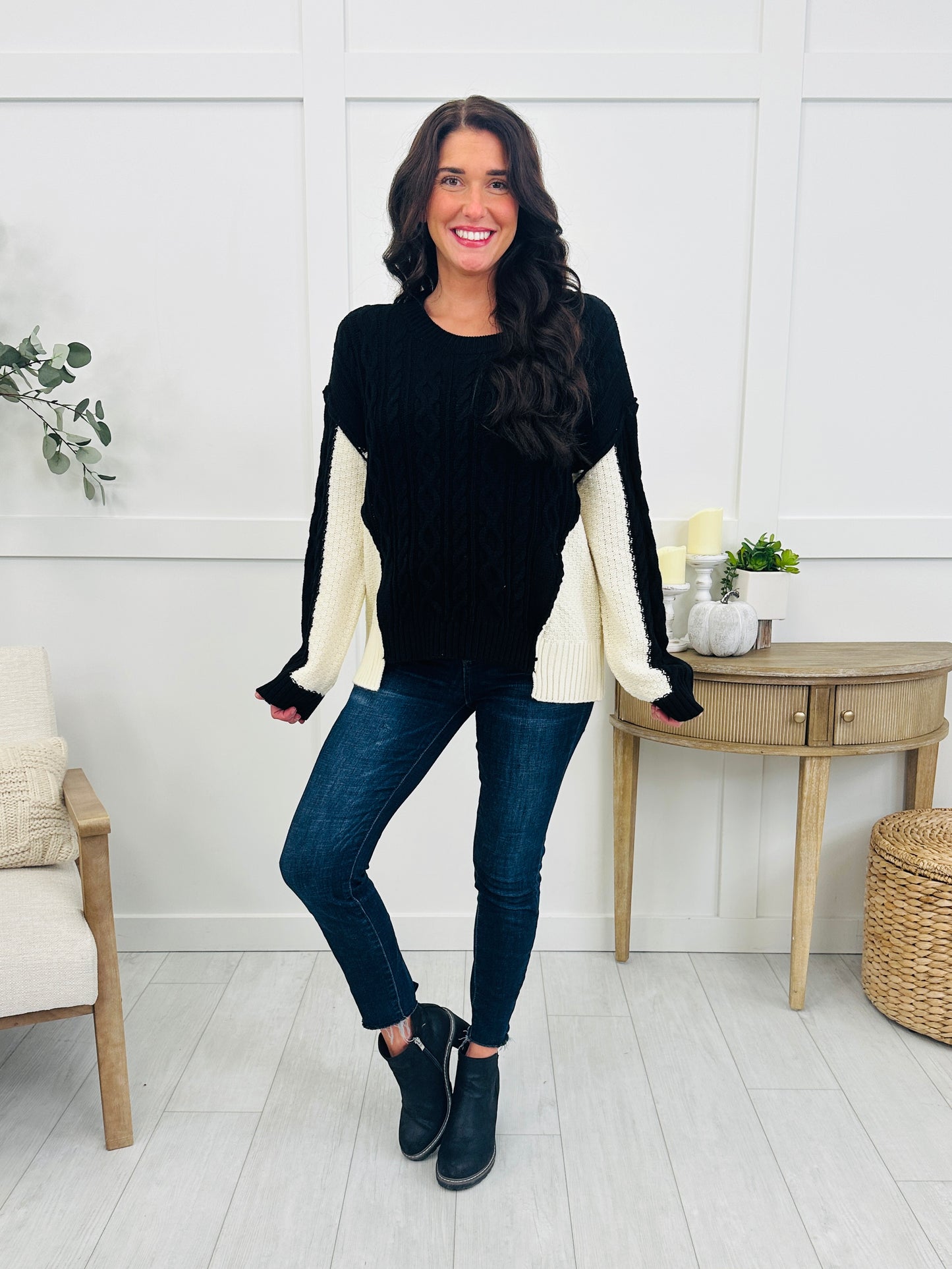 Mixed Stitch Sweater In Black
