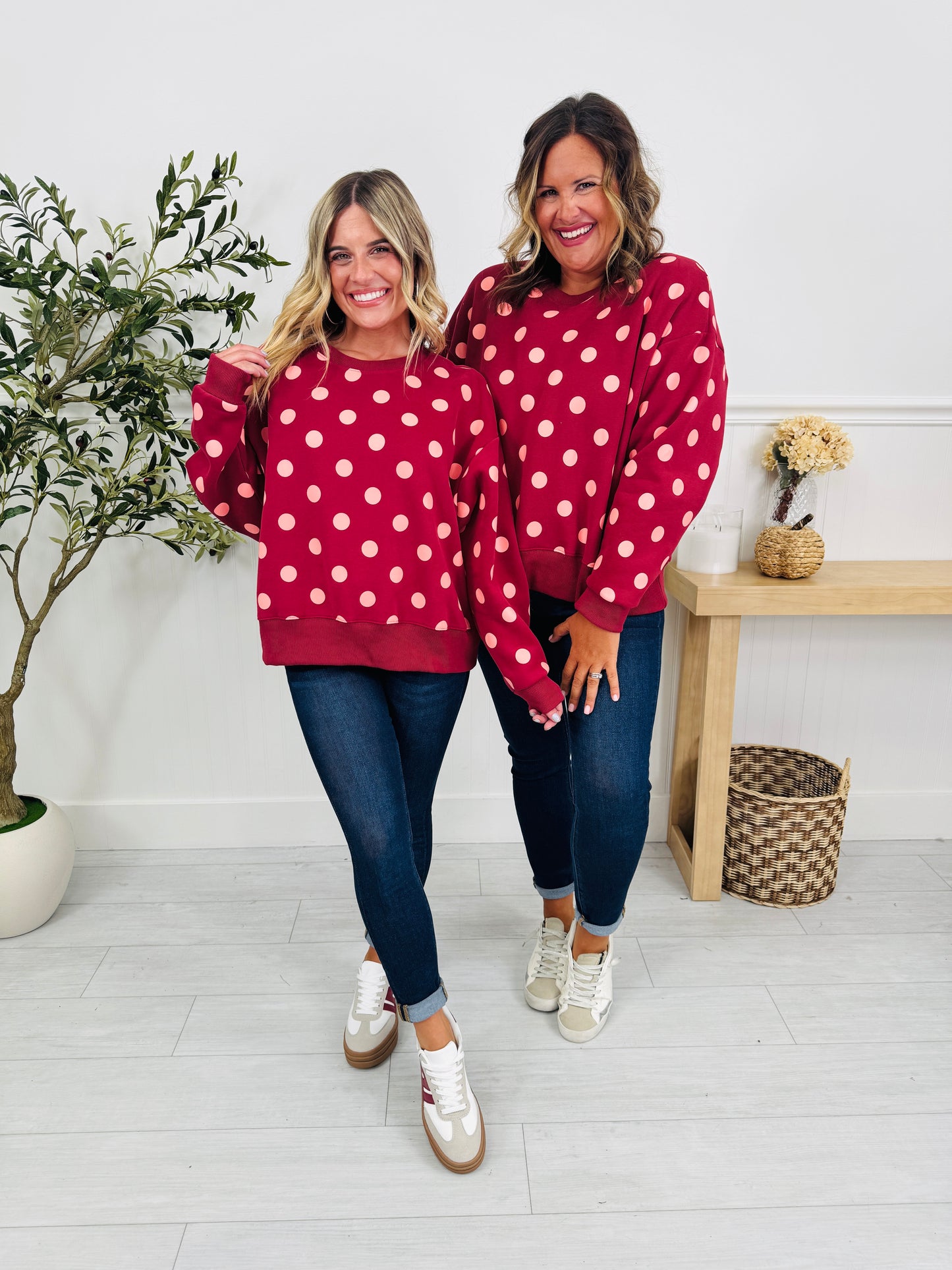 Dot Your Day Pullover In Wine