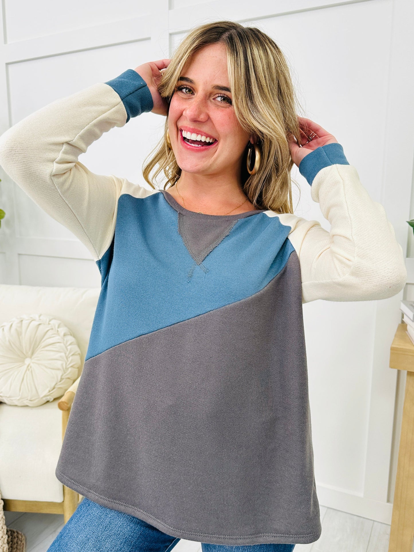 REG/CURVY Multicolor Magic Long Sleeve Top In Charcoal