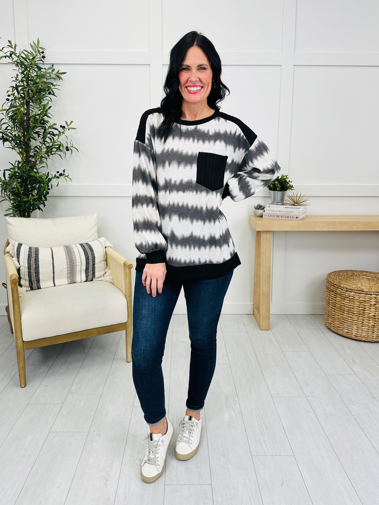 Faded In Harmony Top in Charcoal Black