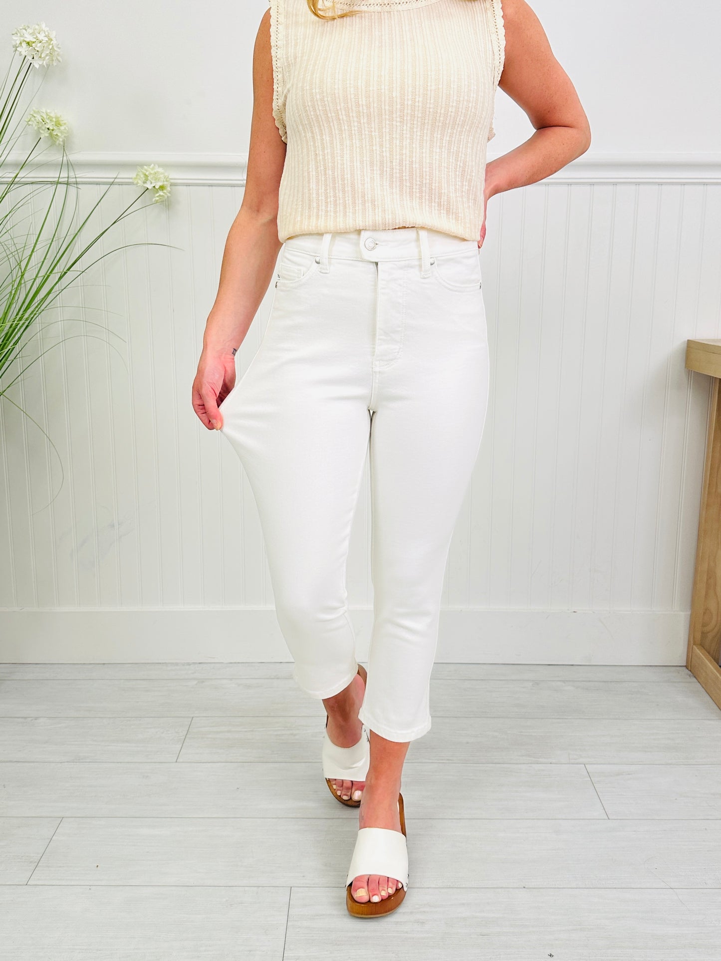 Judy Blue Signs of Spring Tummy Control Capris