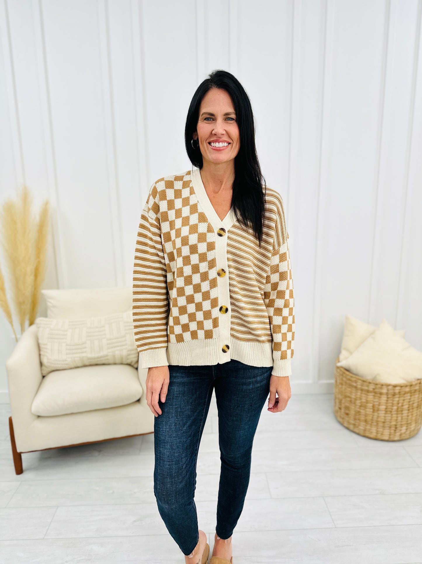 REG/CURVY Heartwarming Moments Cardigan