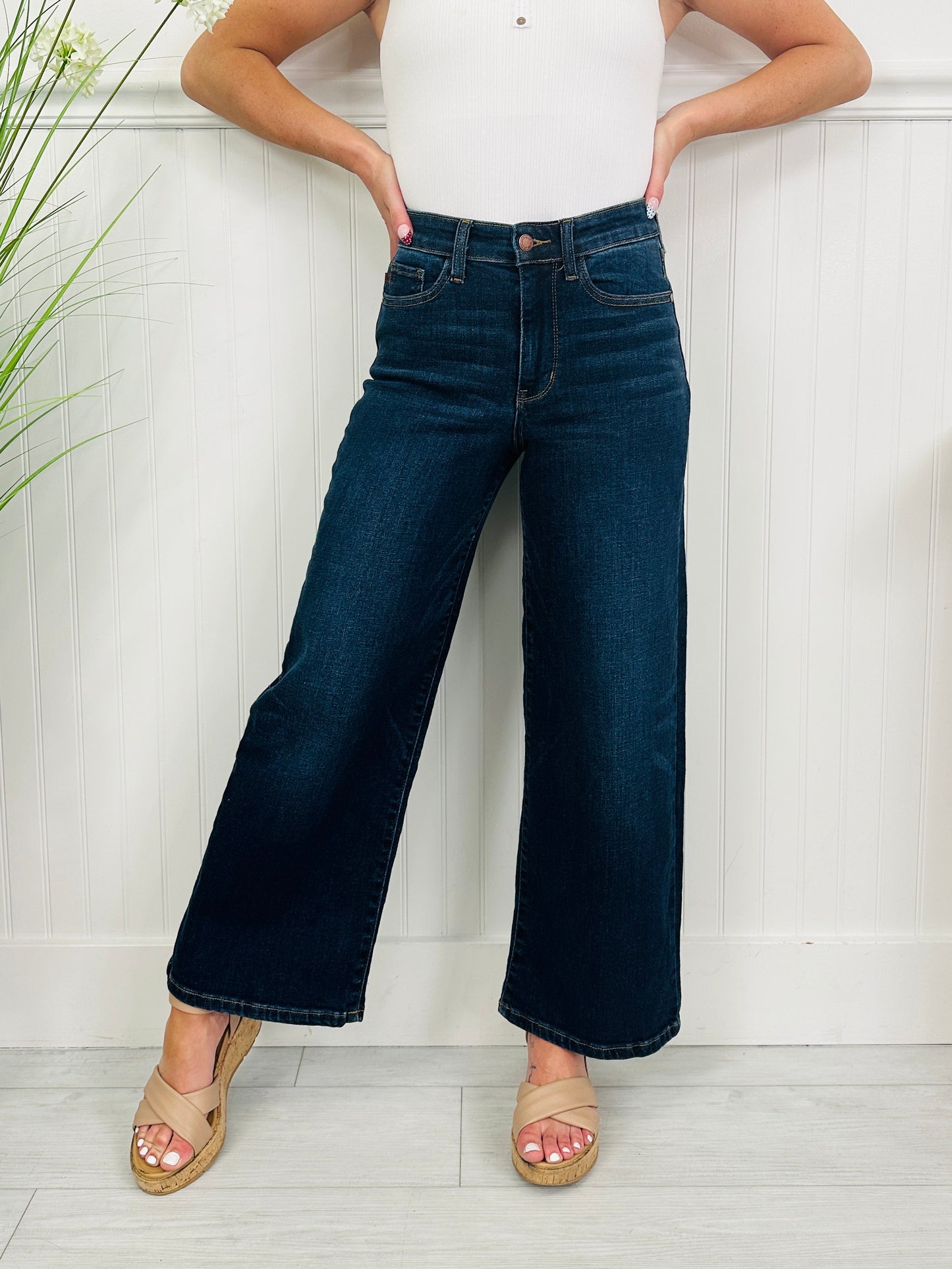 Judy Blue Ankles Out Ankle Jeans