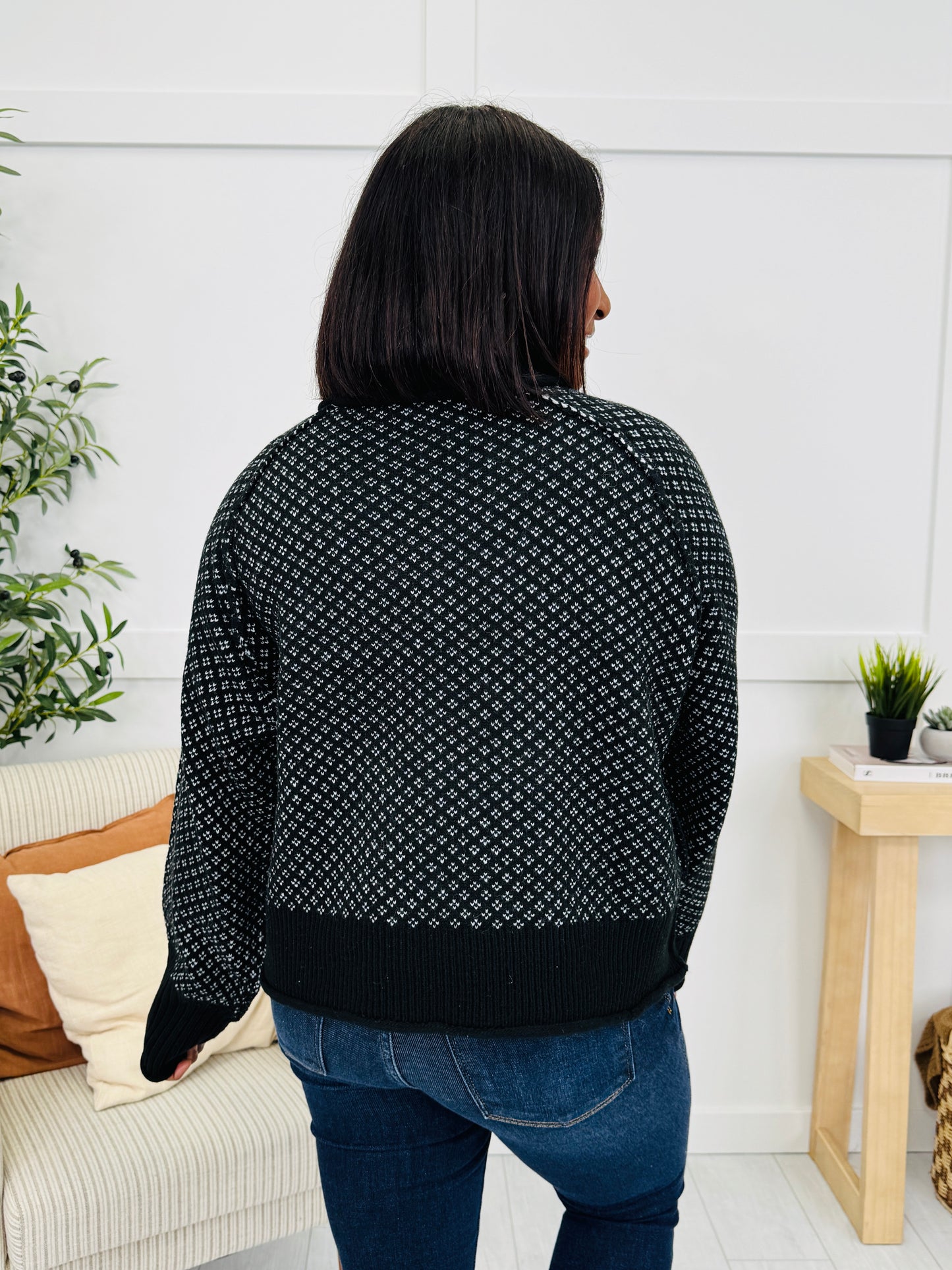 Harvest Hues Pullover in Black/White