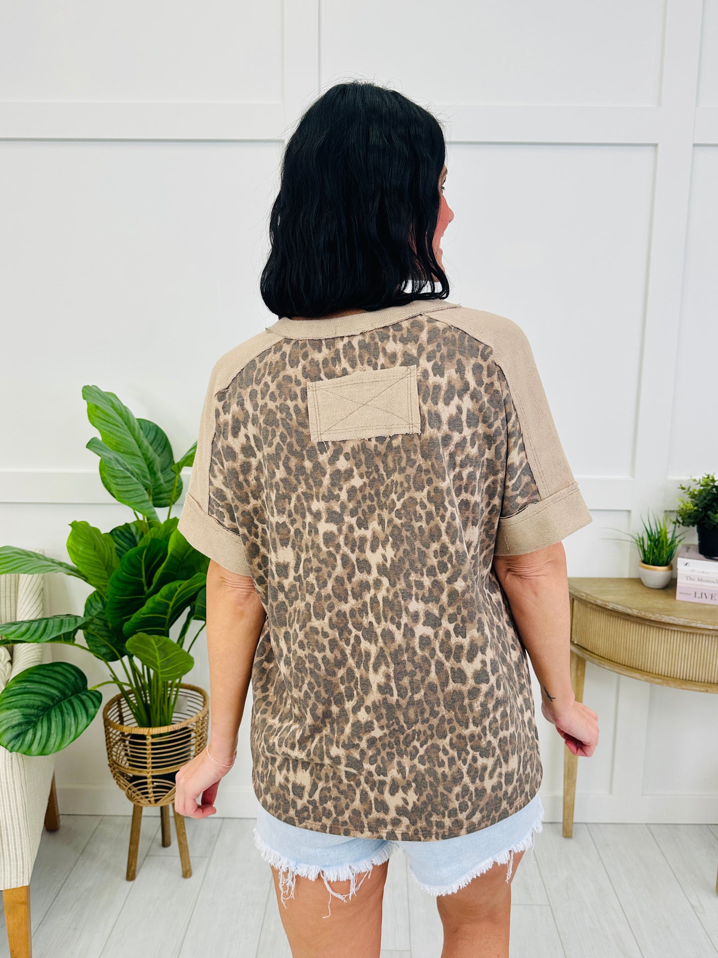 Calm Safari Top In Mocha