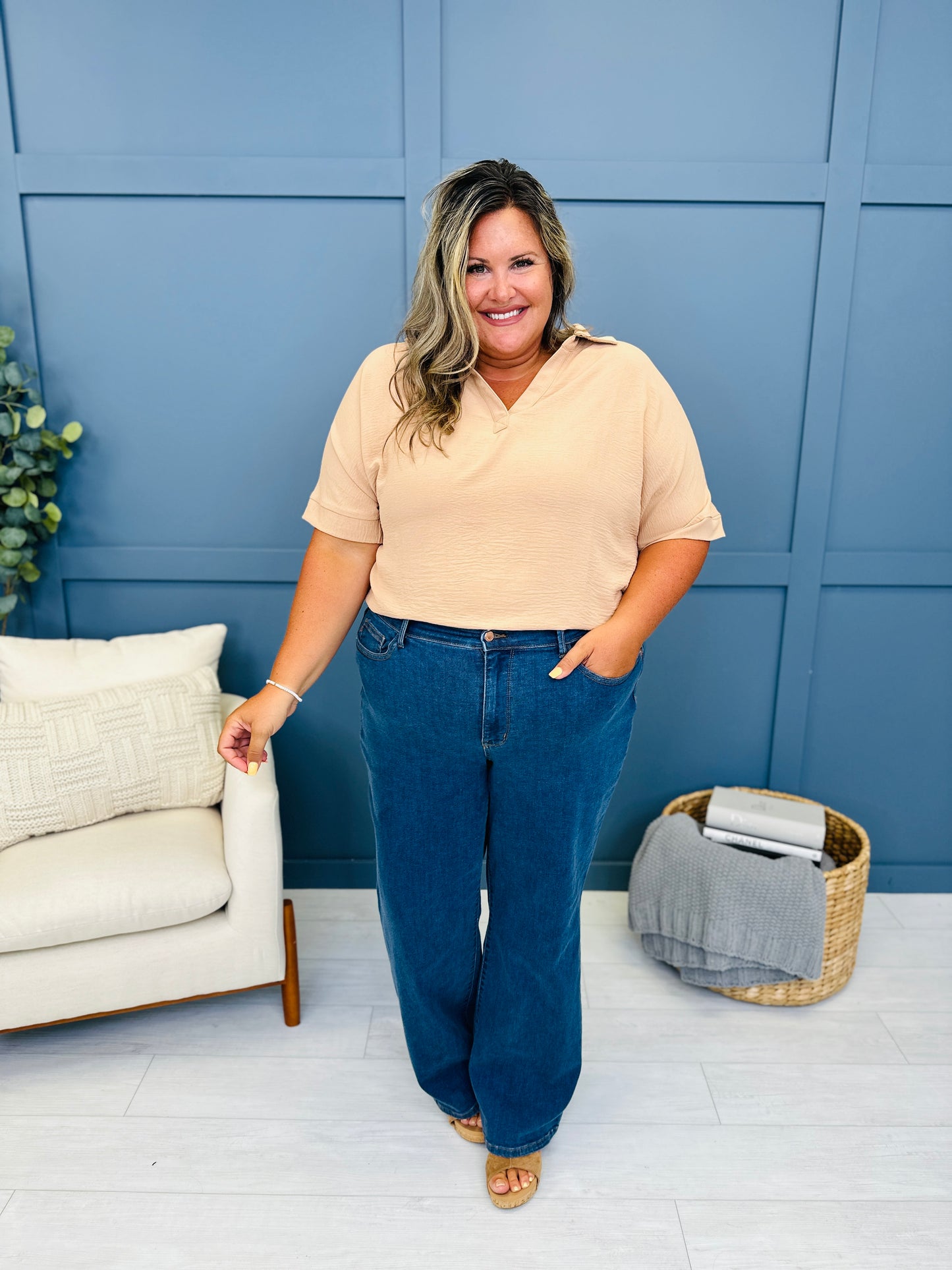 Judy Blue Wide Open Spaces Wide Leg Jeans in Reg/Curvy