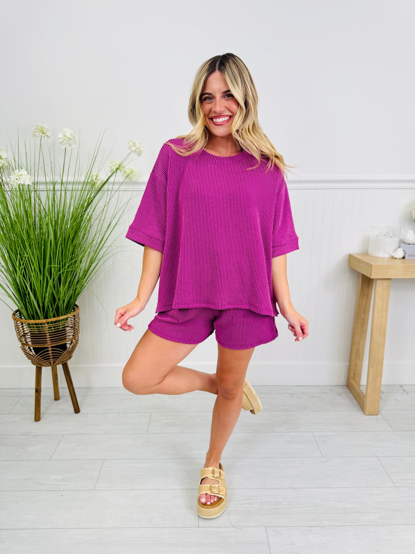 Set The Vibe Set In Multiple Colors