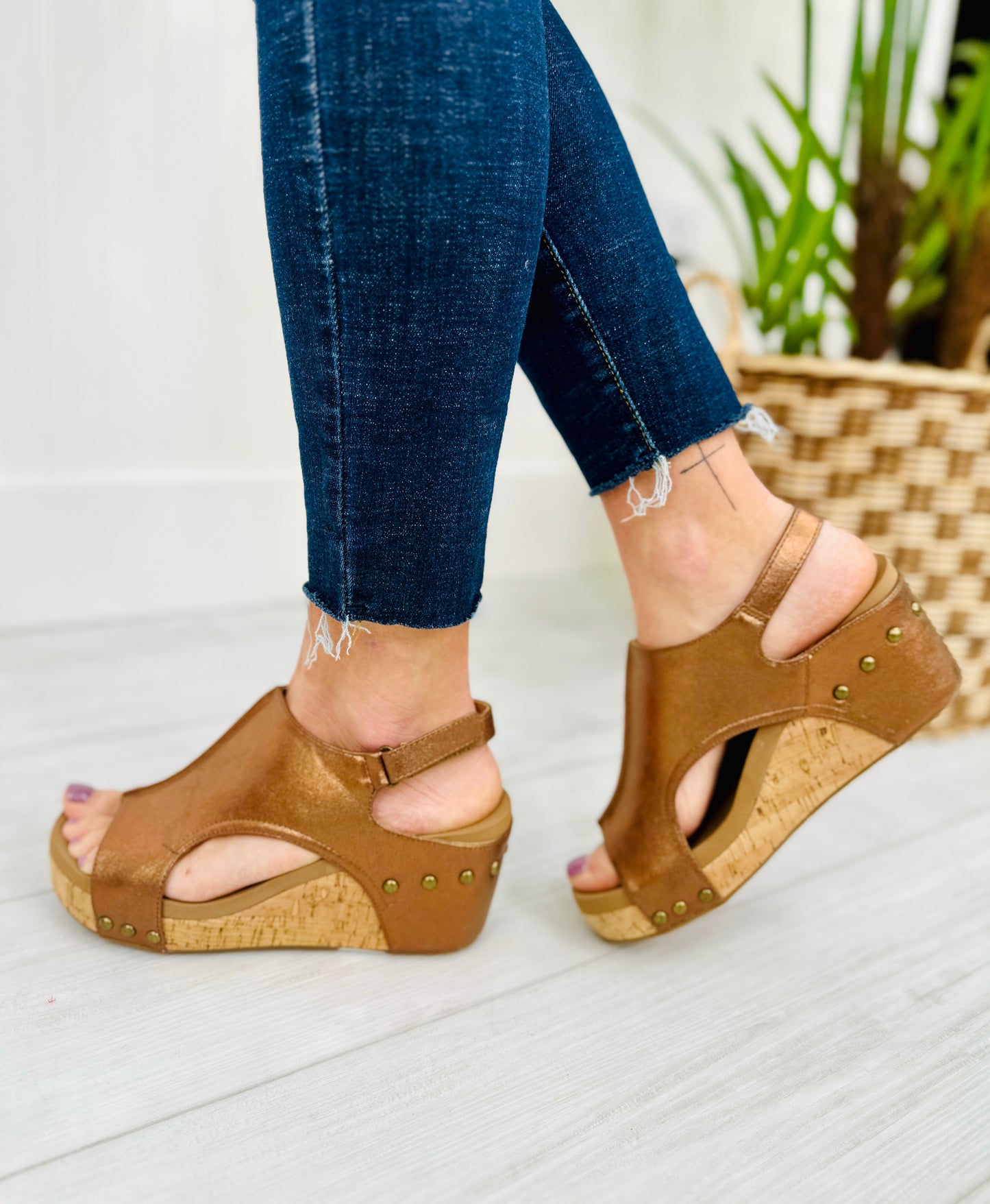 Dare To Be Bold Wedges In Antique Bronze