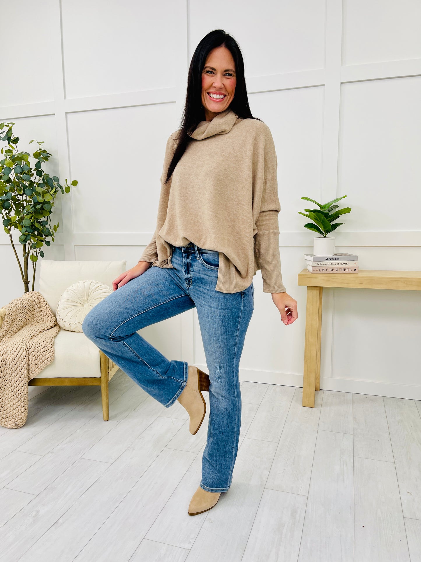 Judy Blue Head Over Boots Bootcut Jeans in Reg/Curvy