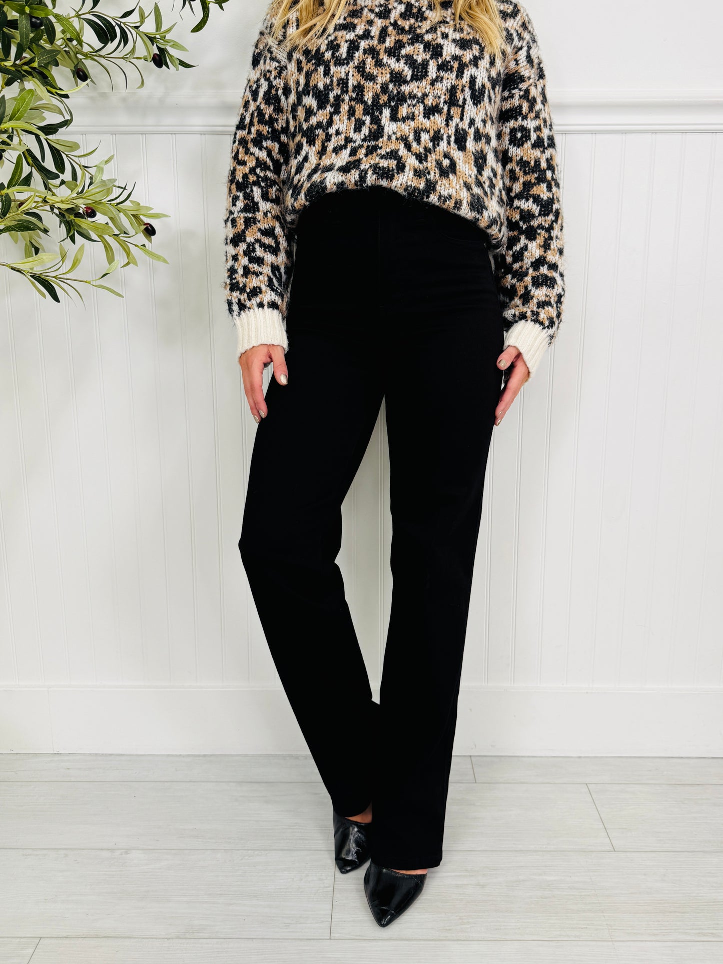 Judy Blue Black In Business Tummy Control Straight Jeans