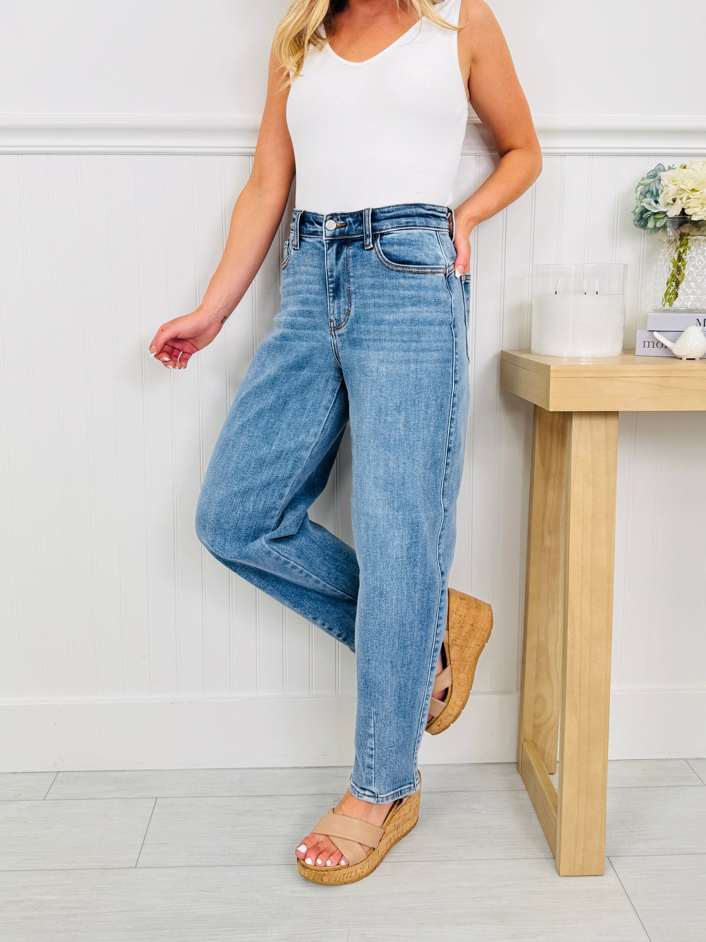 Judy Blue Breezy Barrel Jeans