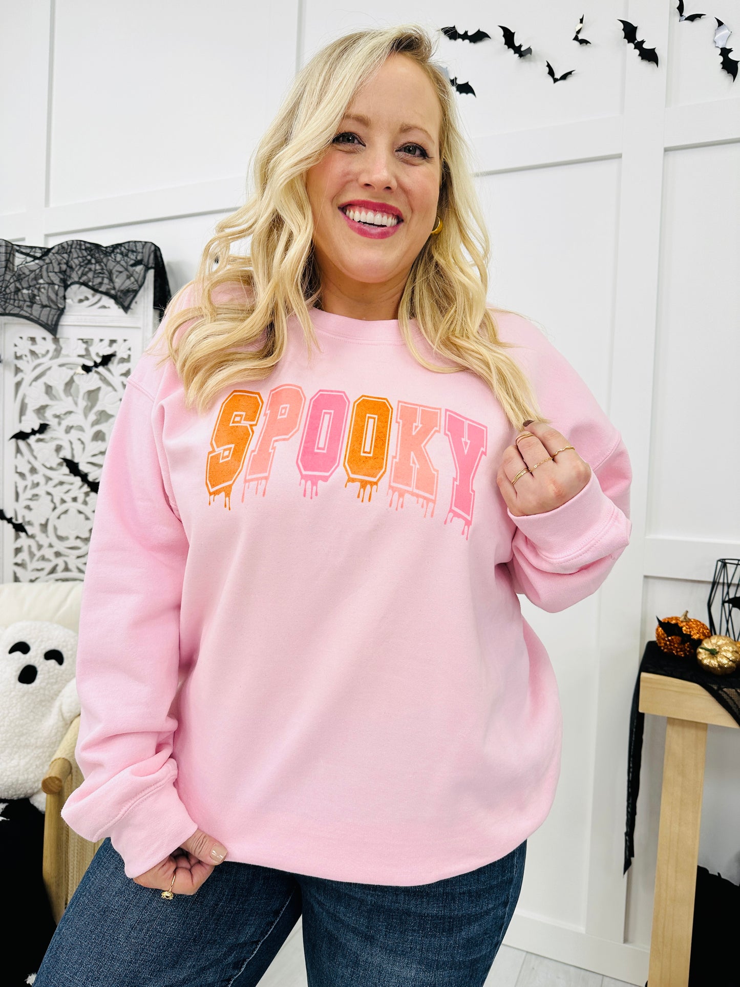 REG/CURVY Pink Frights Sweatshirt