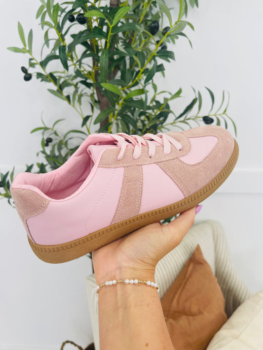 Frame Runner Sneakers in Pink