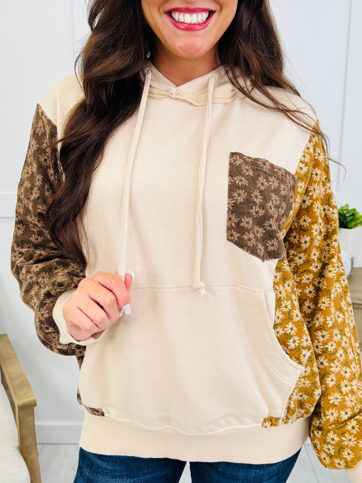 Daisies & Daydreams Hoodie In Natural
