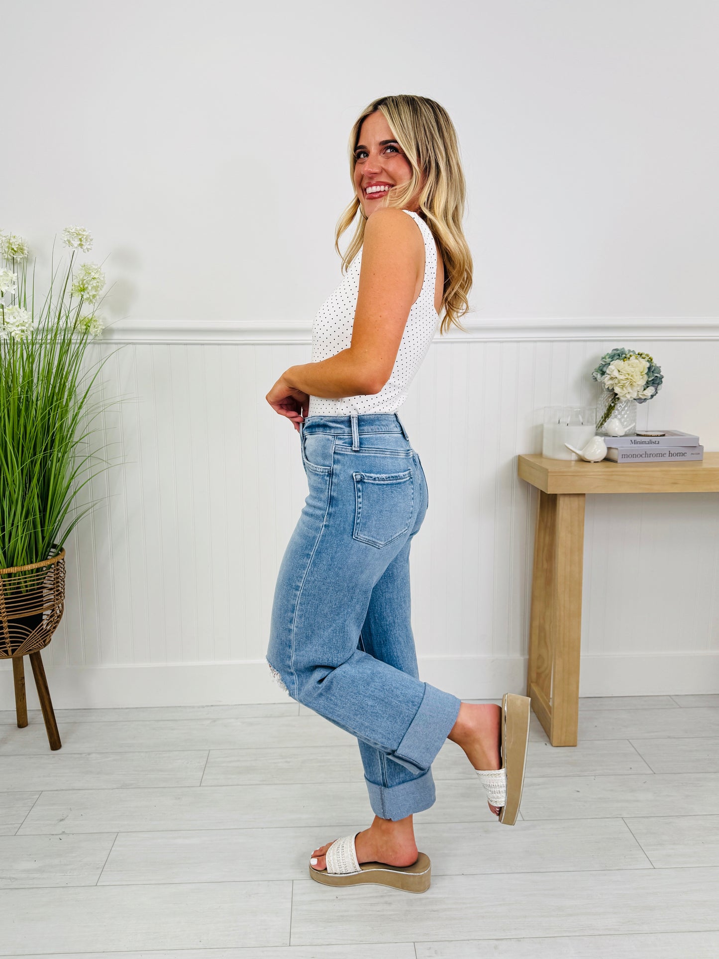 Casual Crush Cuffed Wide Leg Tummy Control Jeans