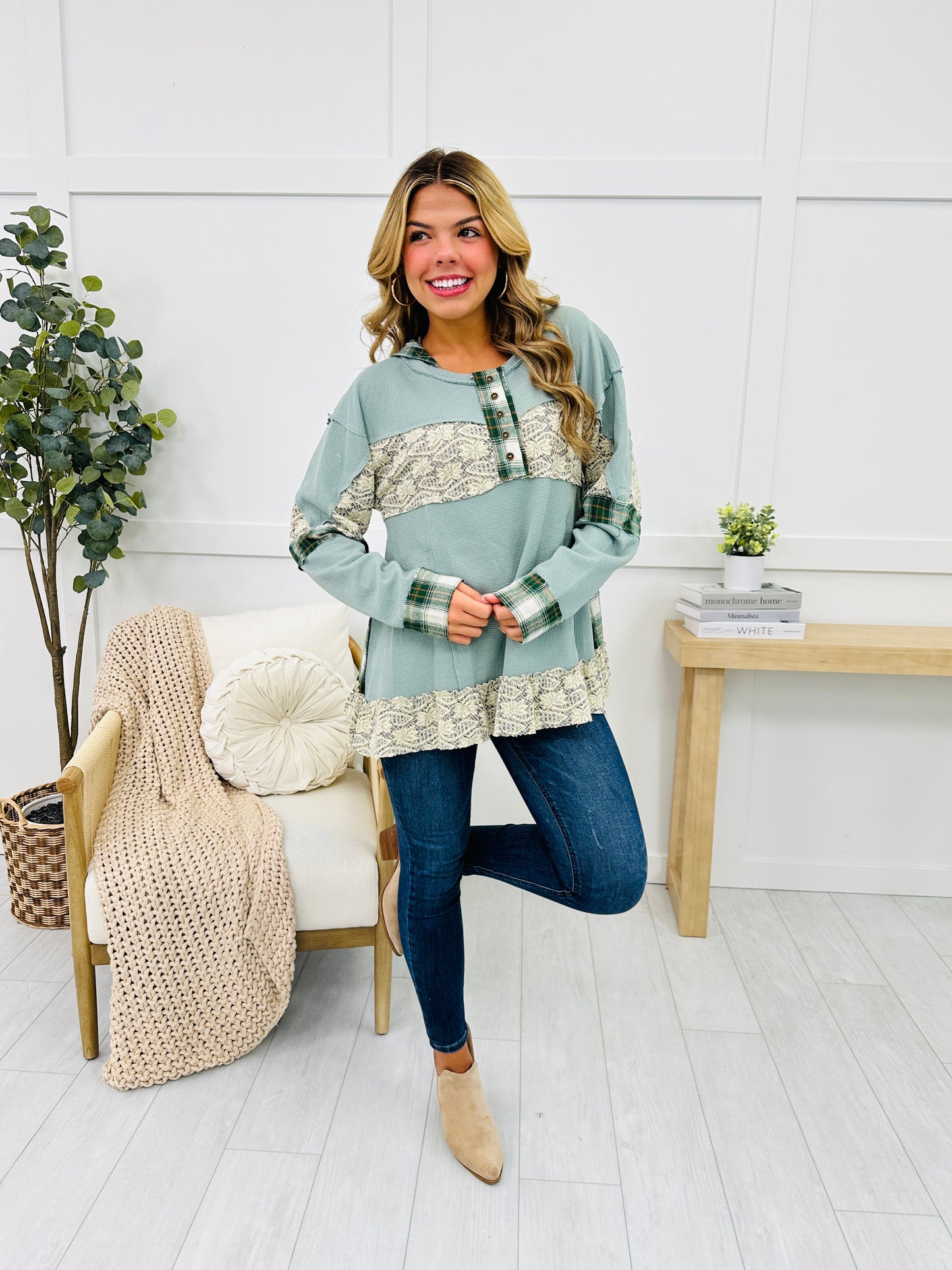 Carefree Charm Top In Teal