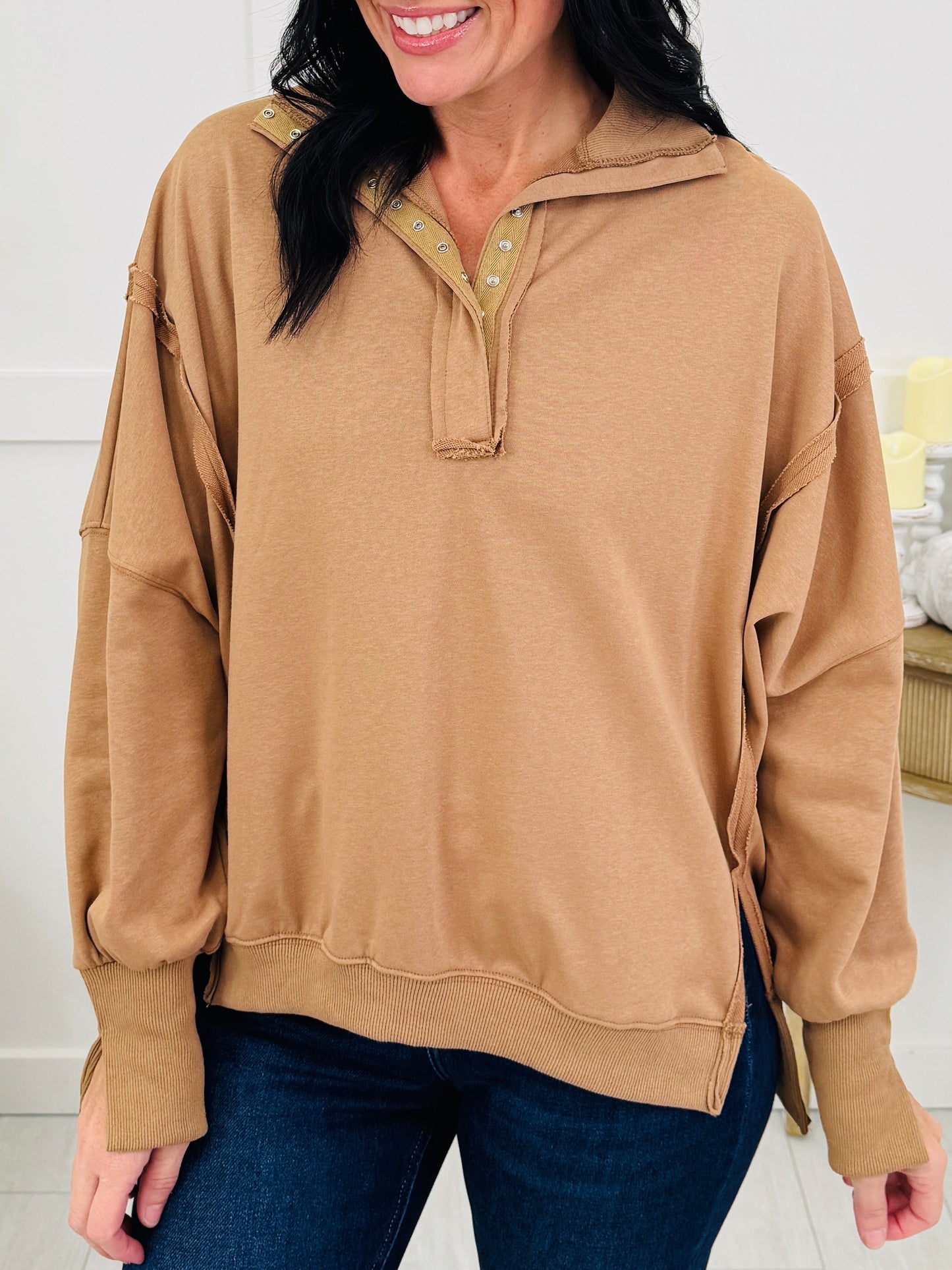 Living For The Weekend Pullover in Mocha