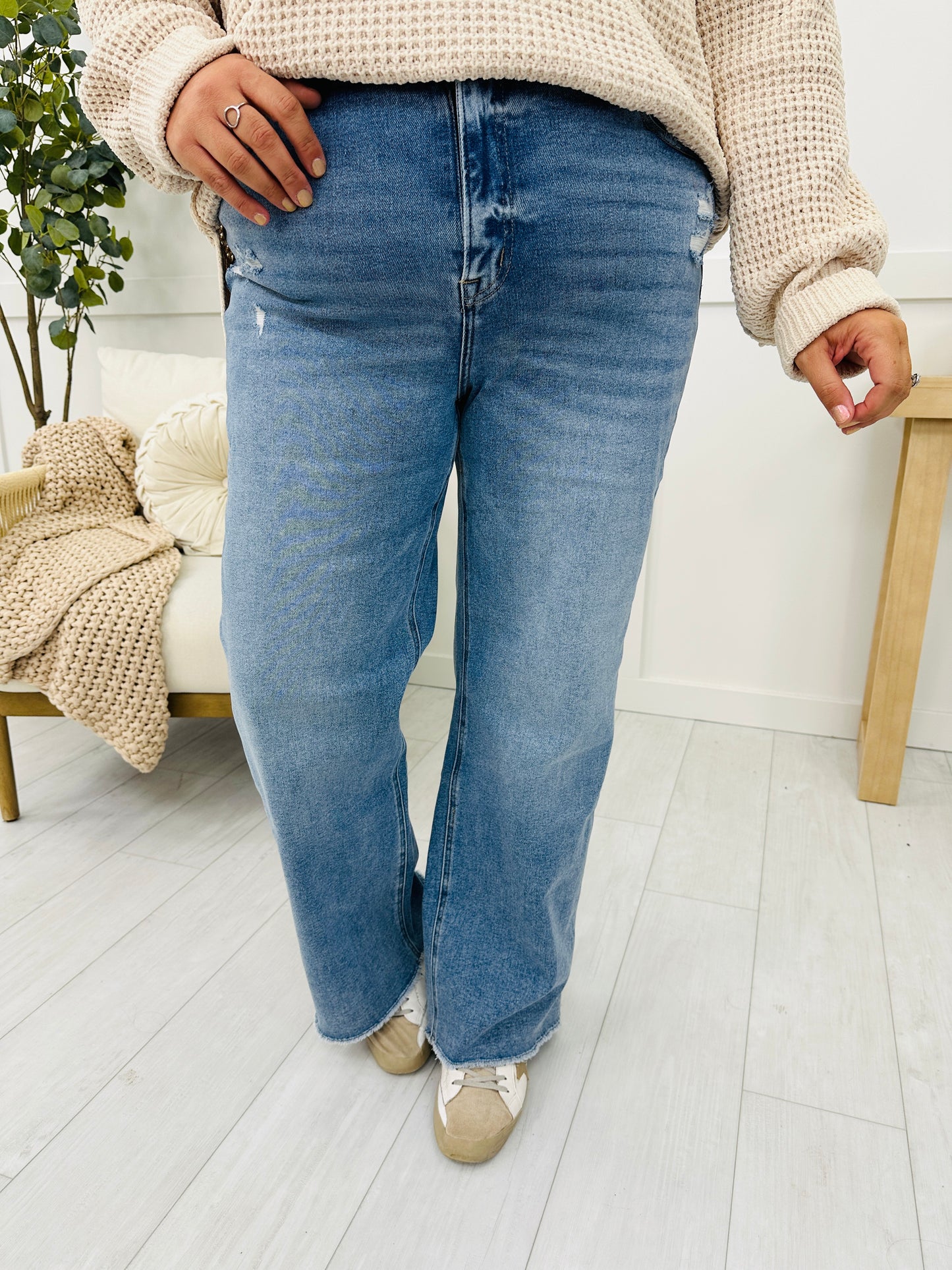 Mica No Regrets Wide Leg Jeans in Reg/Curvy