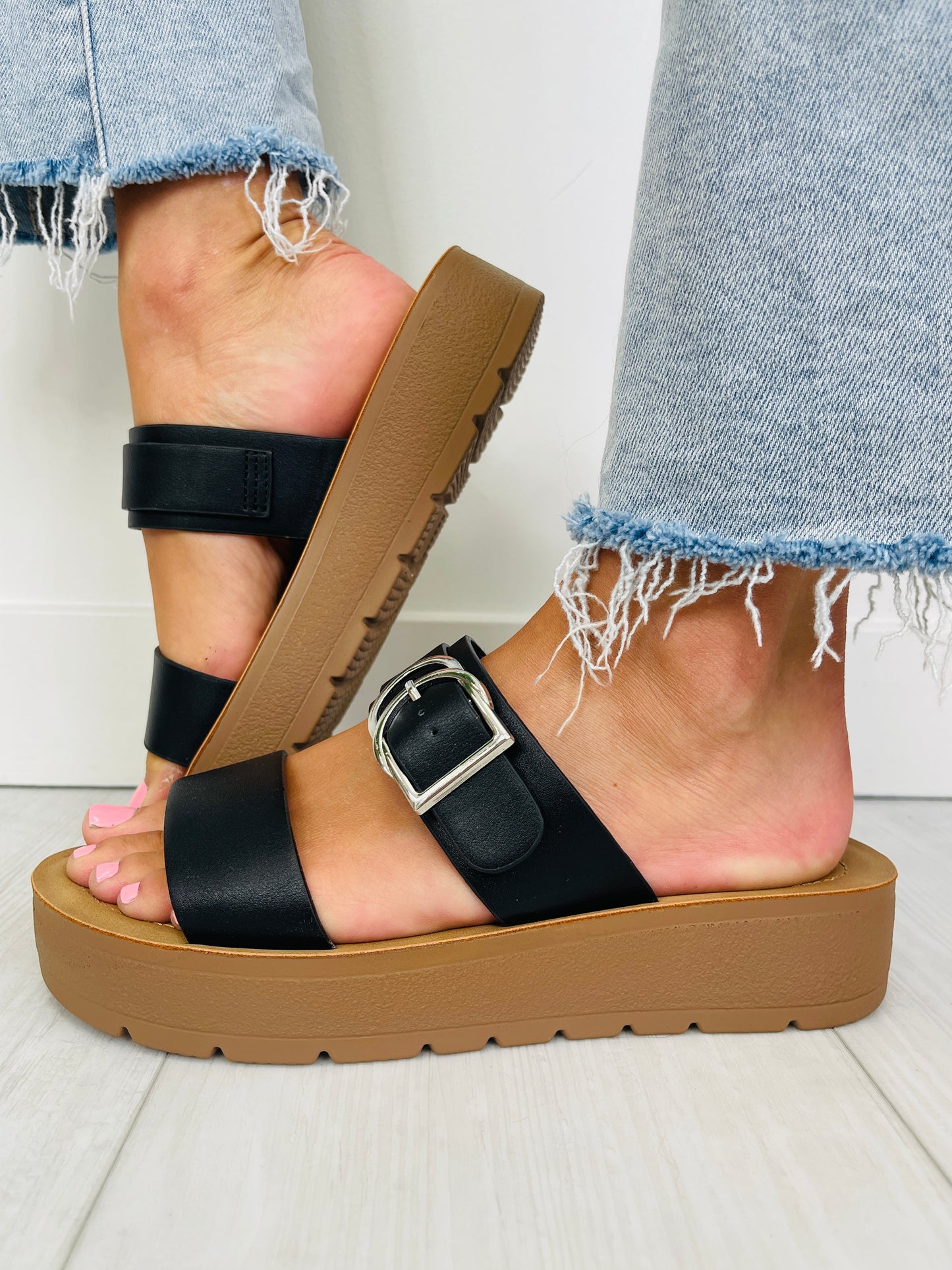 Classic Comforts Sandals In Black