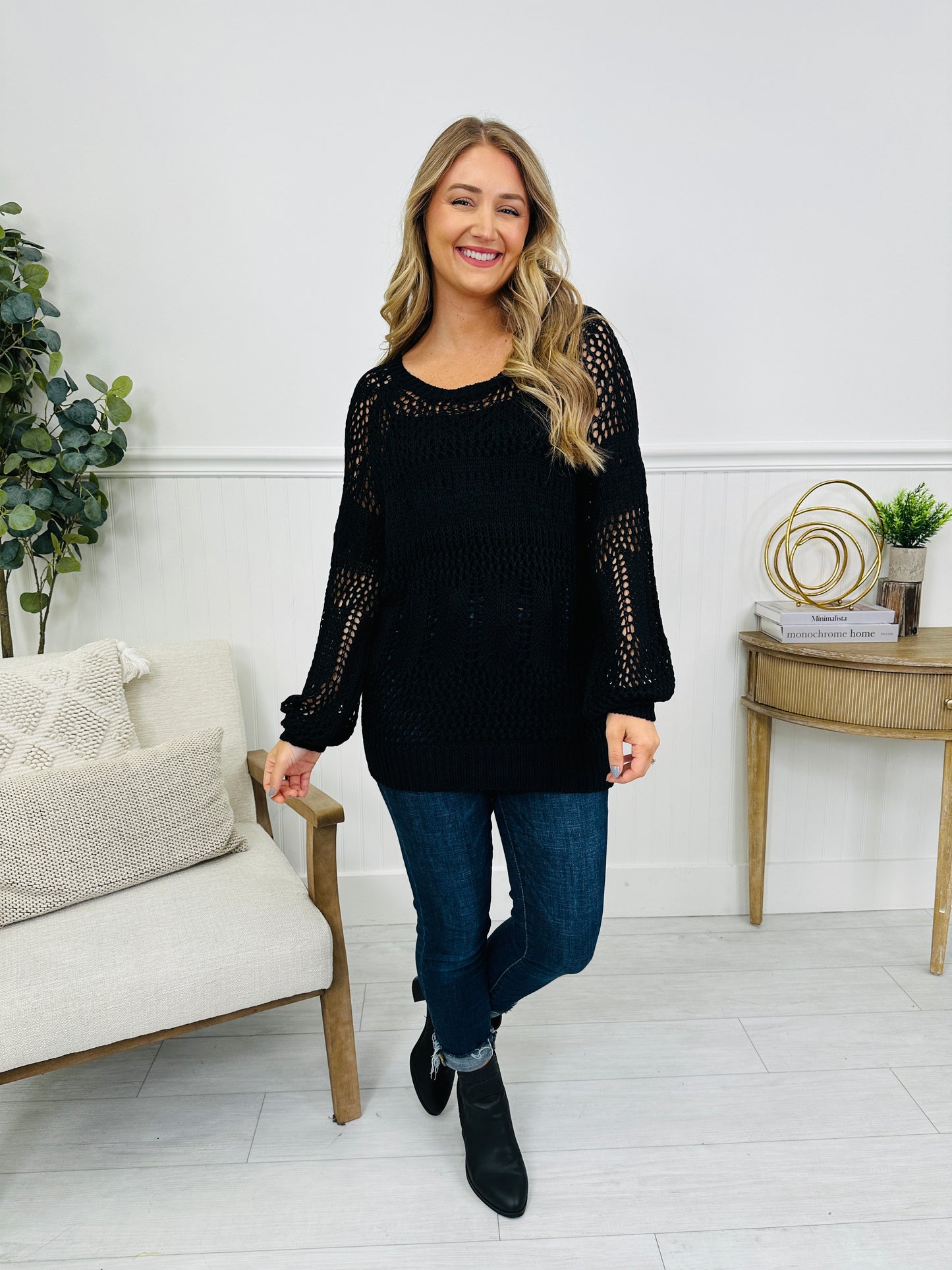 The Quiet Beauty Top In Black