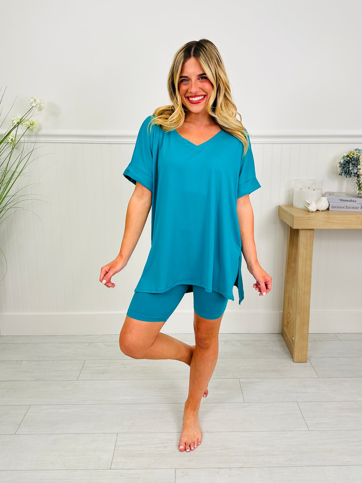 Set The Trend Set In Multiple Colors