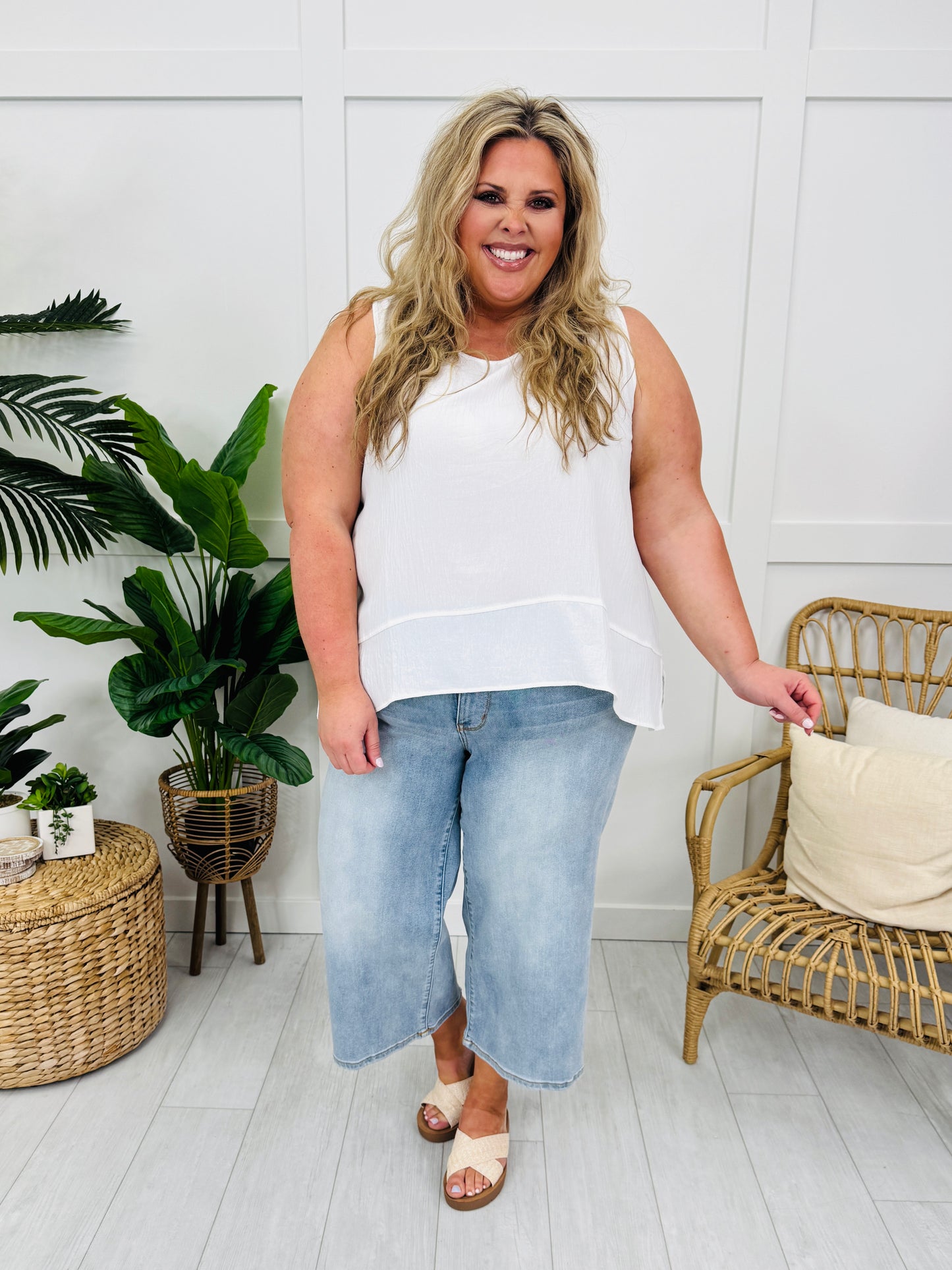 Judy Blue Breezing By Wide Leg Cropped Jeans